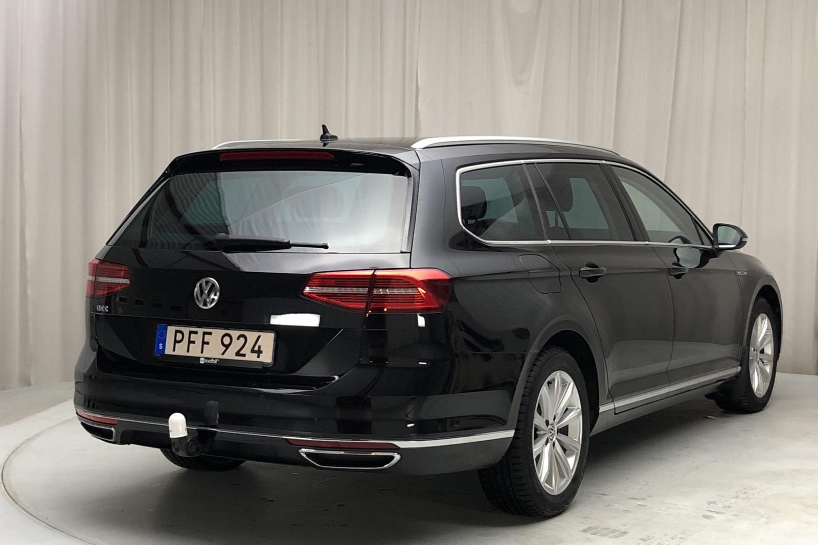 Volkswagen Passat 1 4 Plug In Hybrid Sportscombi Kvdbil Se