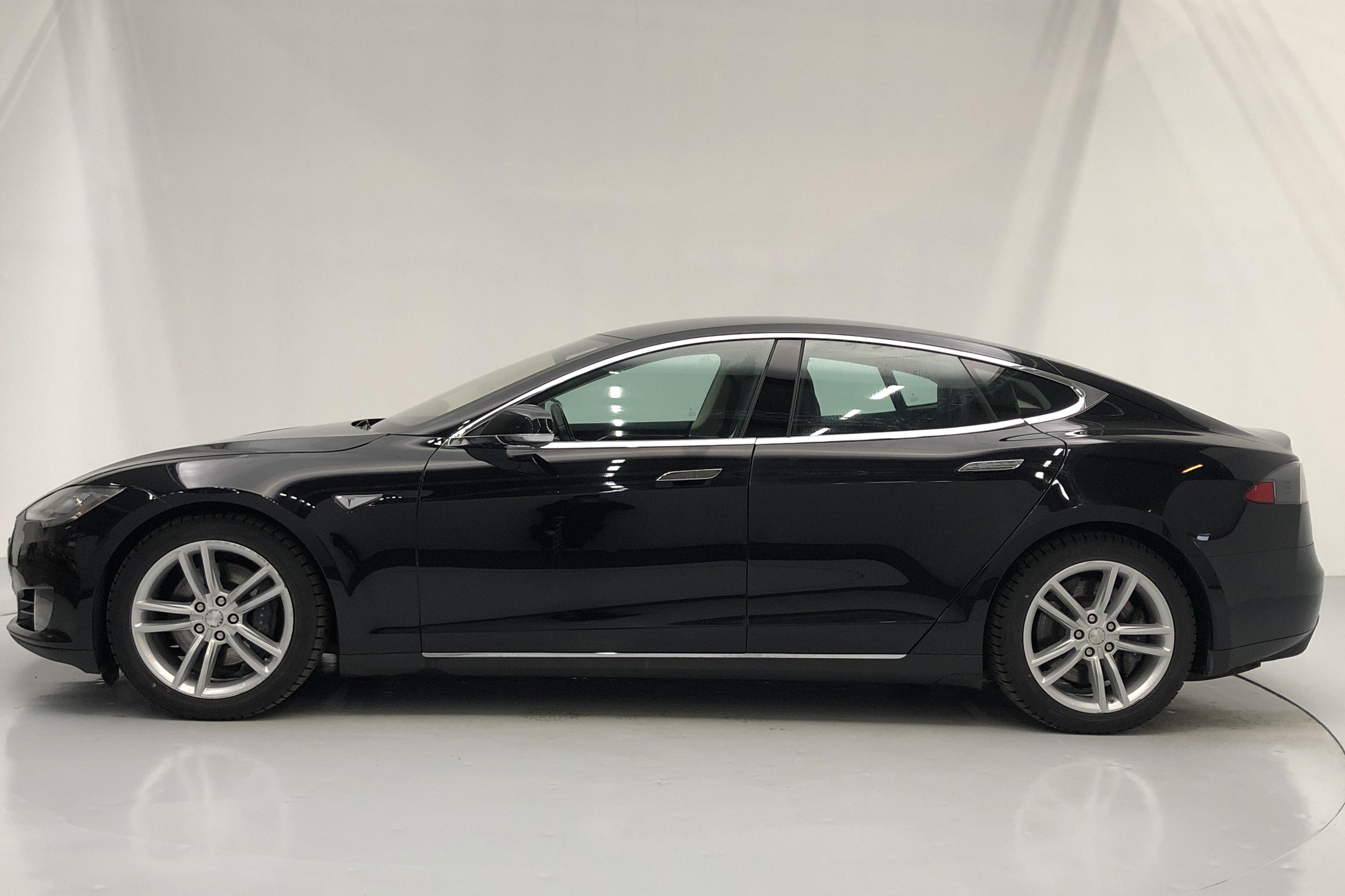 Tesla model s 70d