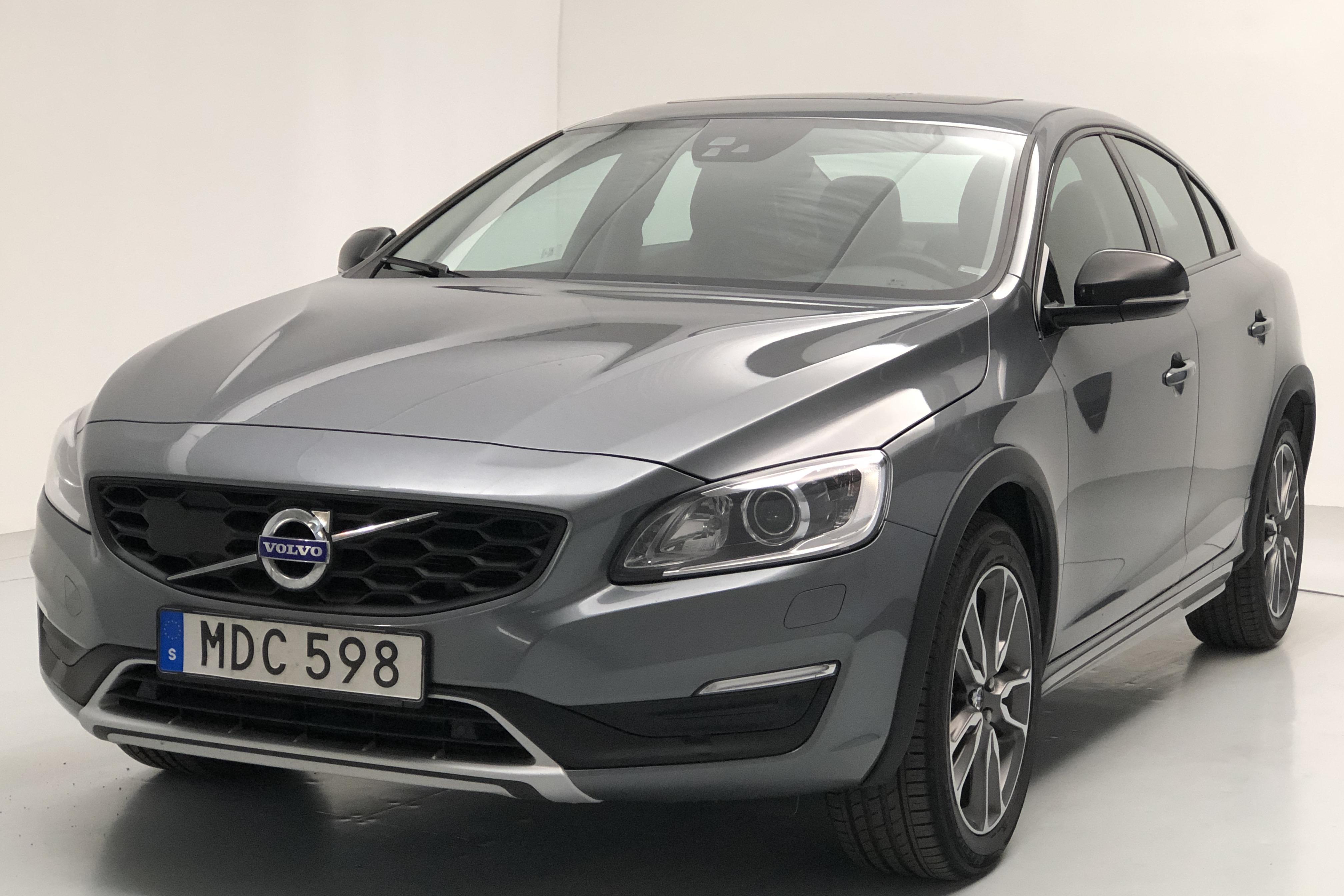 Volvo s60 cross