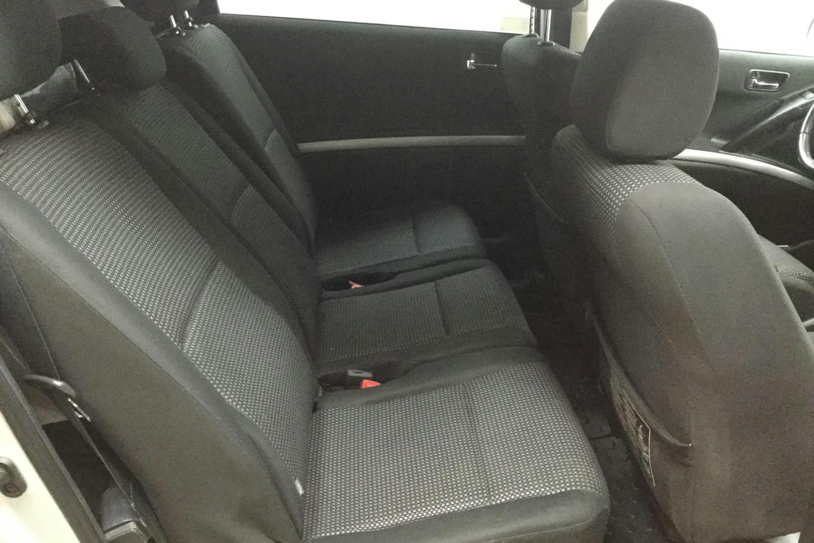 Toyota Corolla Verso 2.2 D4D D-CAT | kvdbil.se