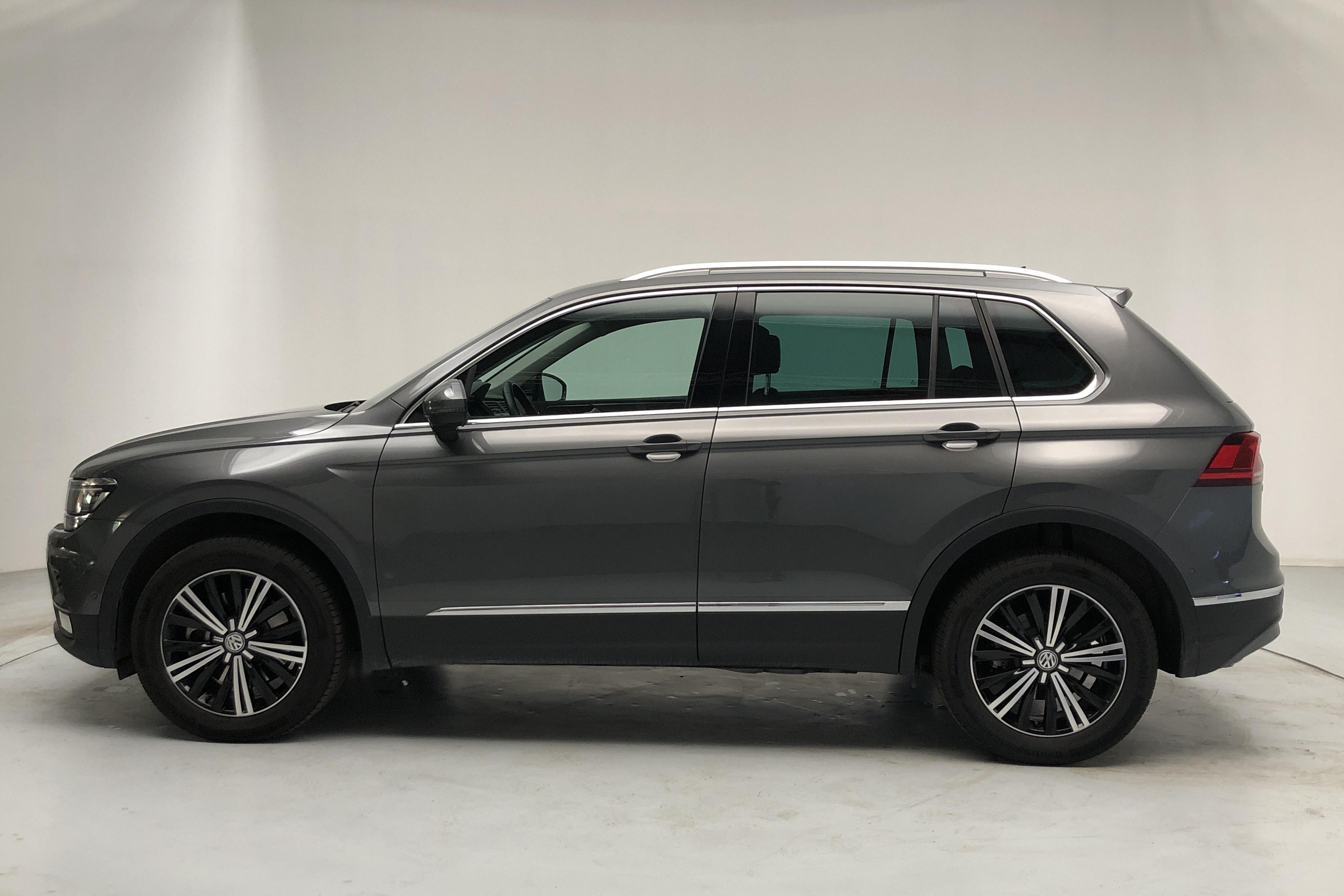 Volkswagen Tiguan 2.0 TDI 4MOTION | kvdbil.se