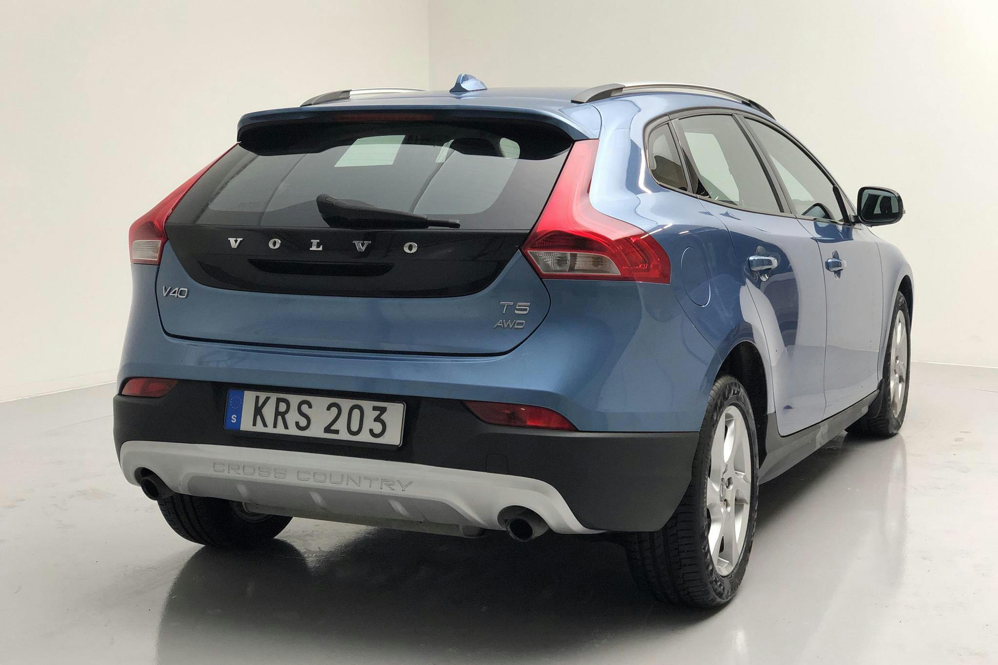 Volvo v40 t5