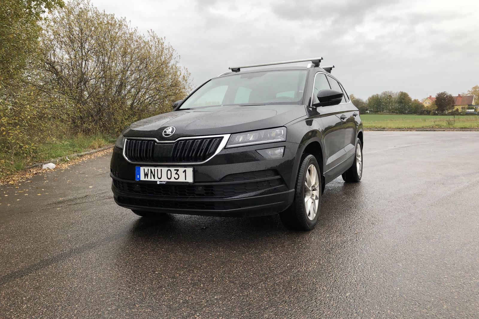 Skoda karoq black