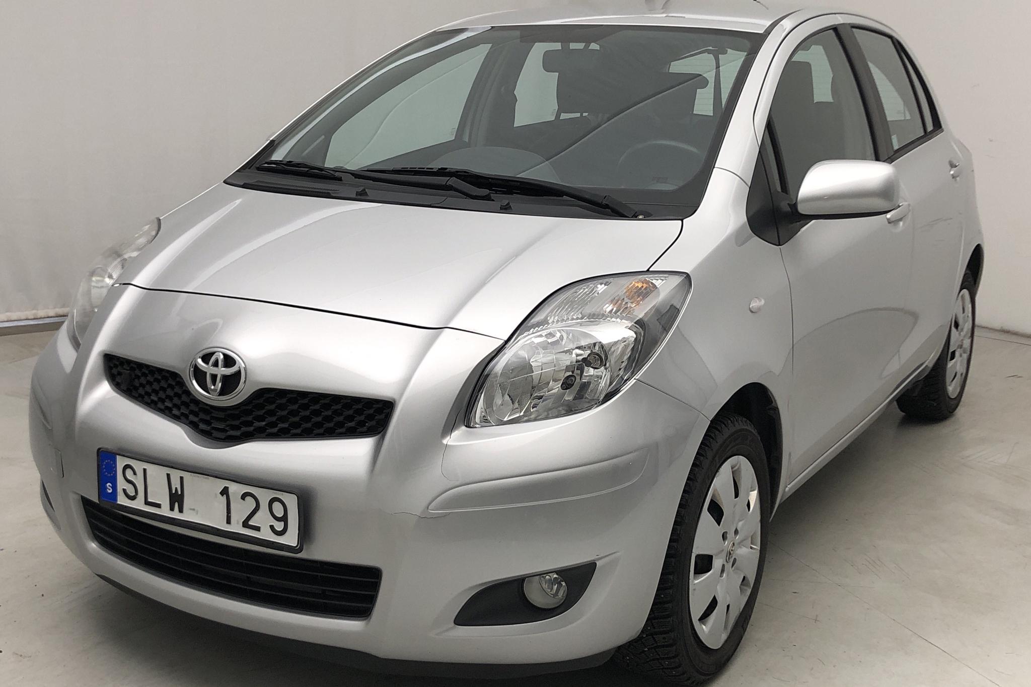 toyota yaris 2010 isofix