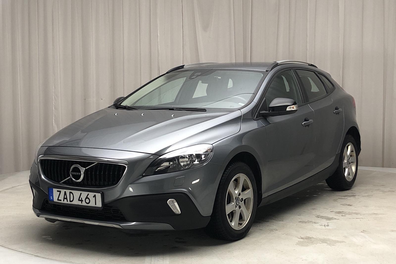 volvo-v40-cross-country-d2-kvdbil-se