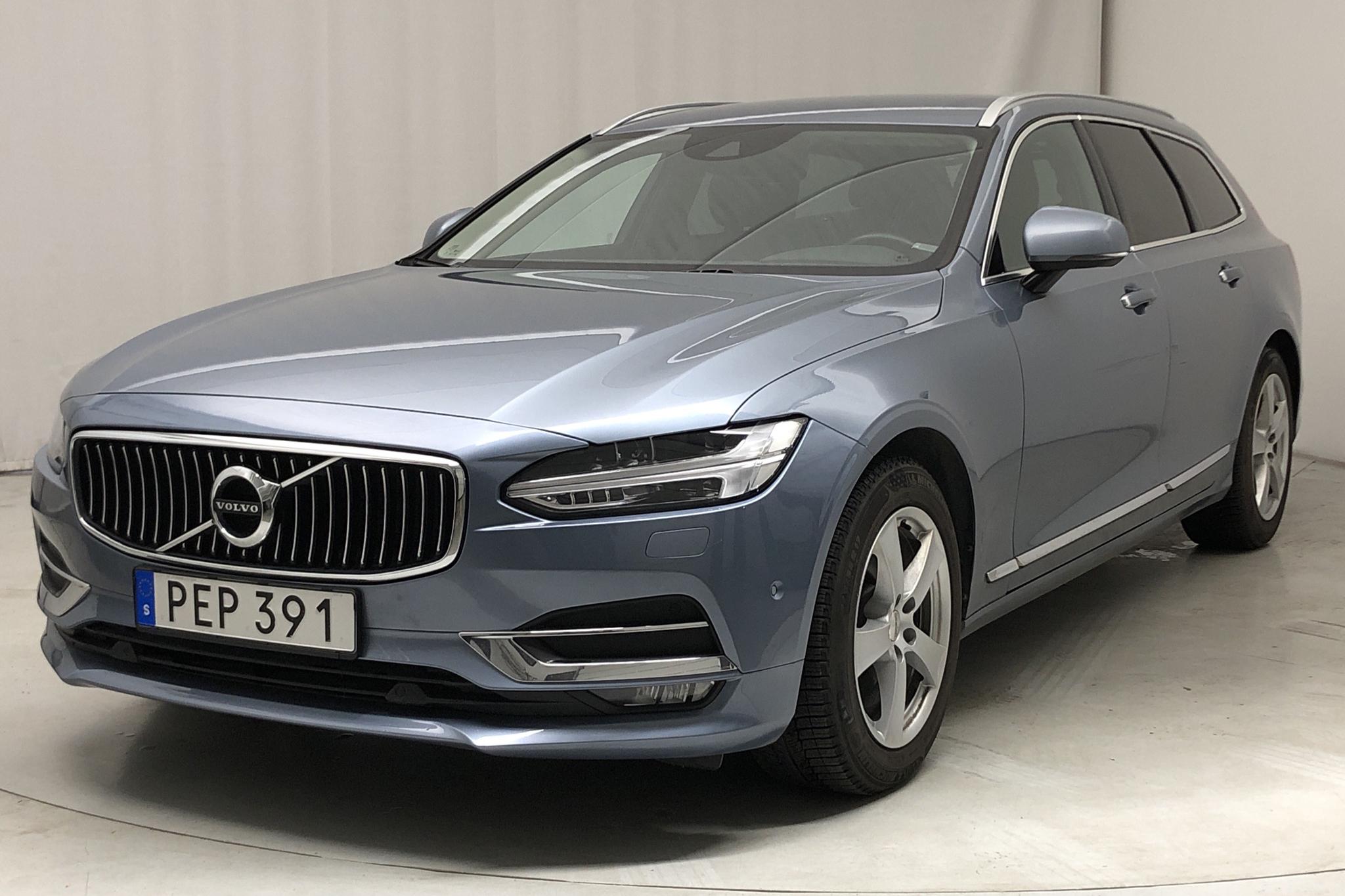 Volvo v90 d4