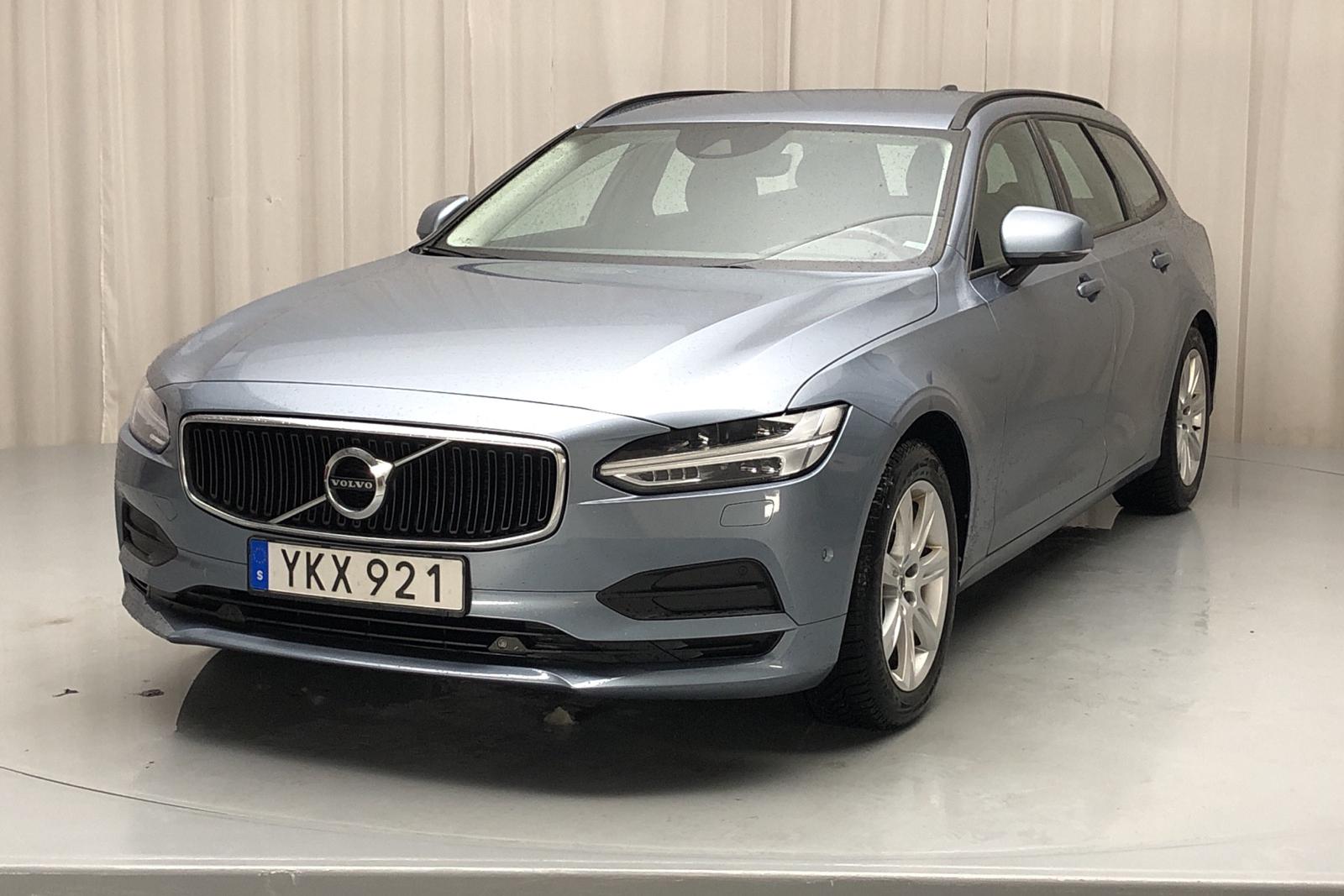 Volvo v90 d4