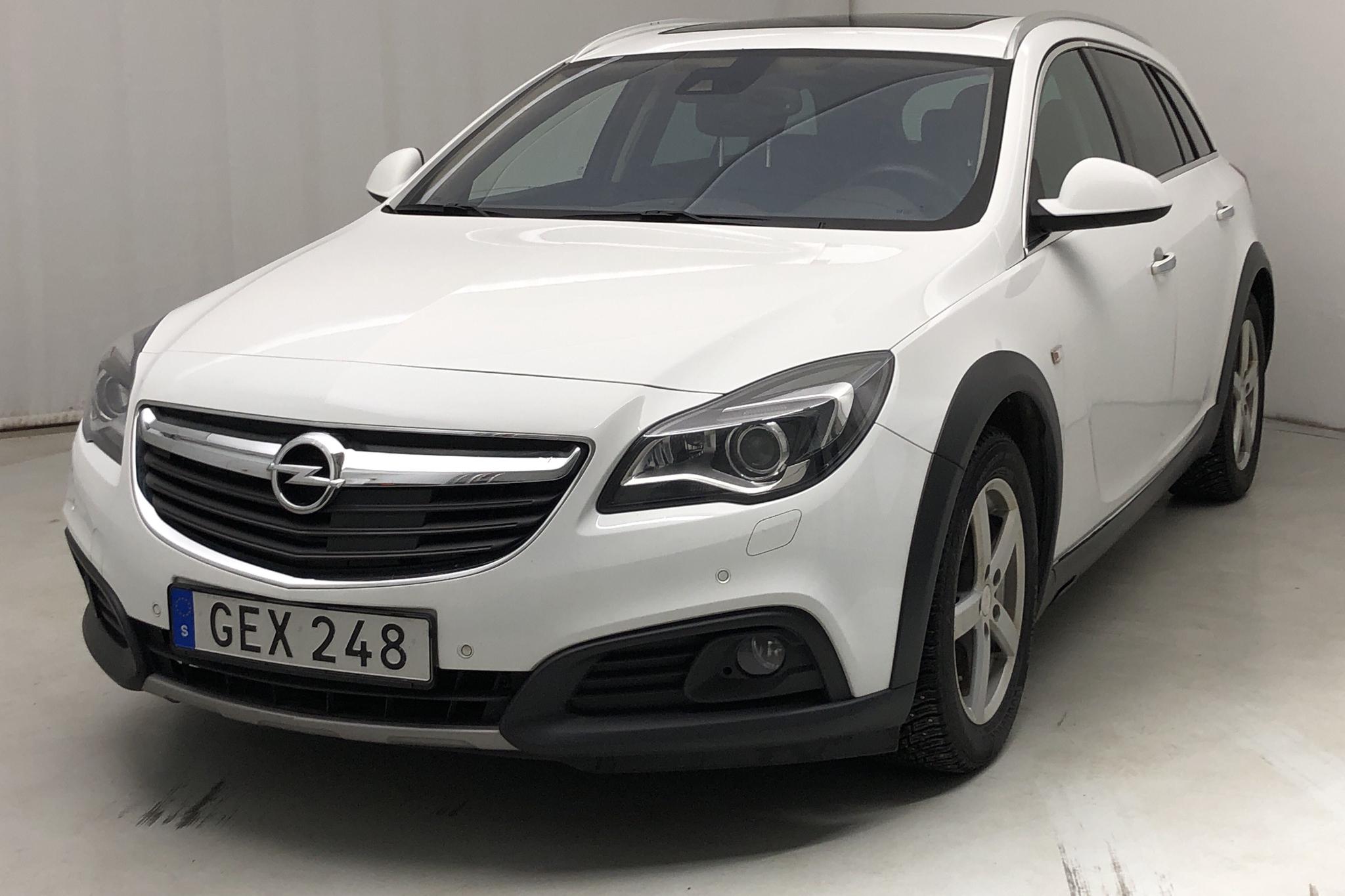 Opel insignia country