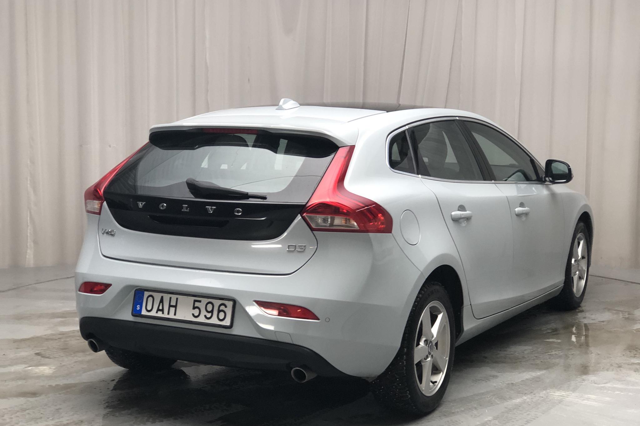 Volvo v40 d3