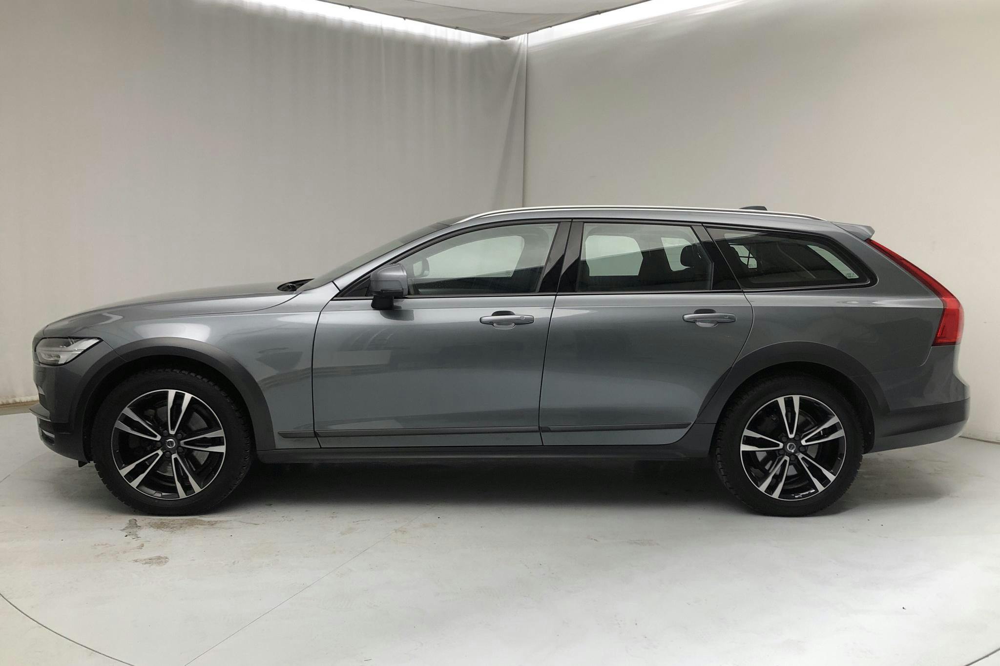Volvo v90 d5