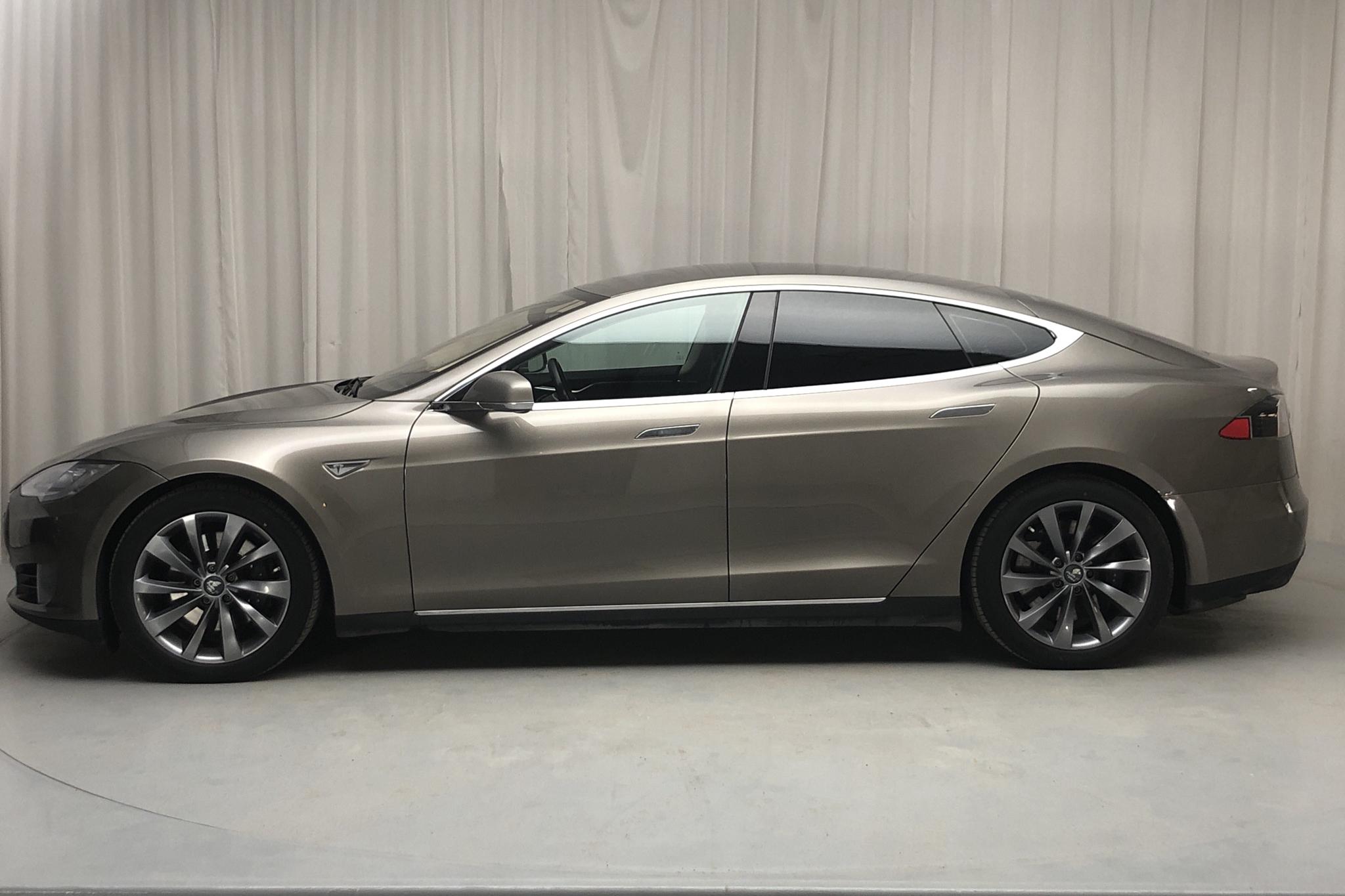 Tesla model s 70d