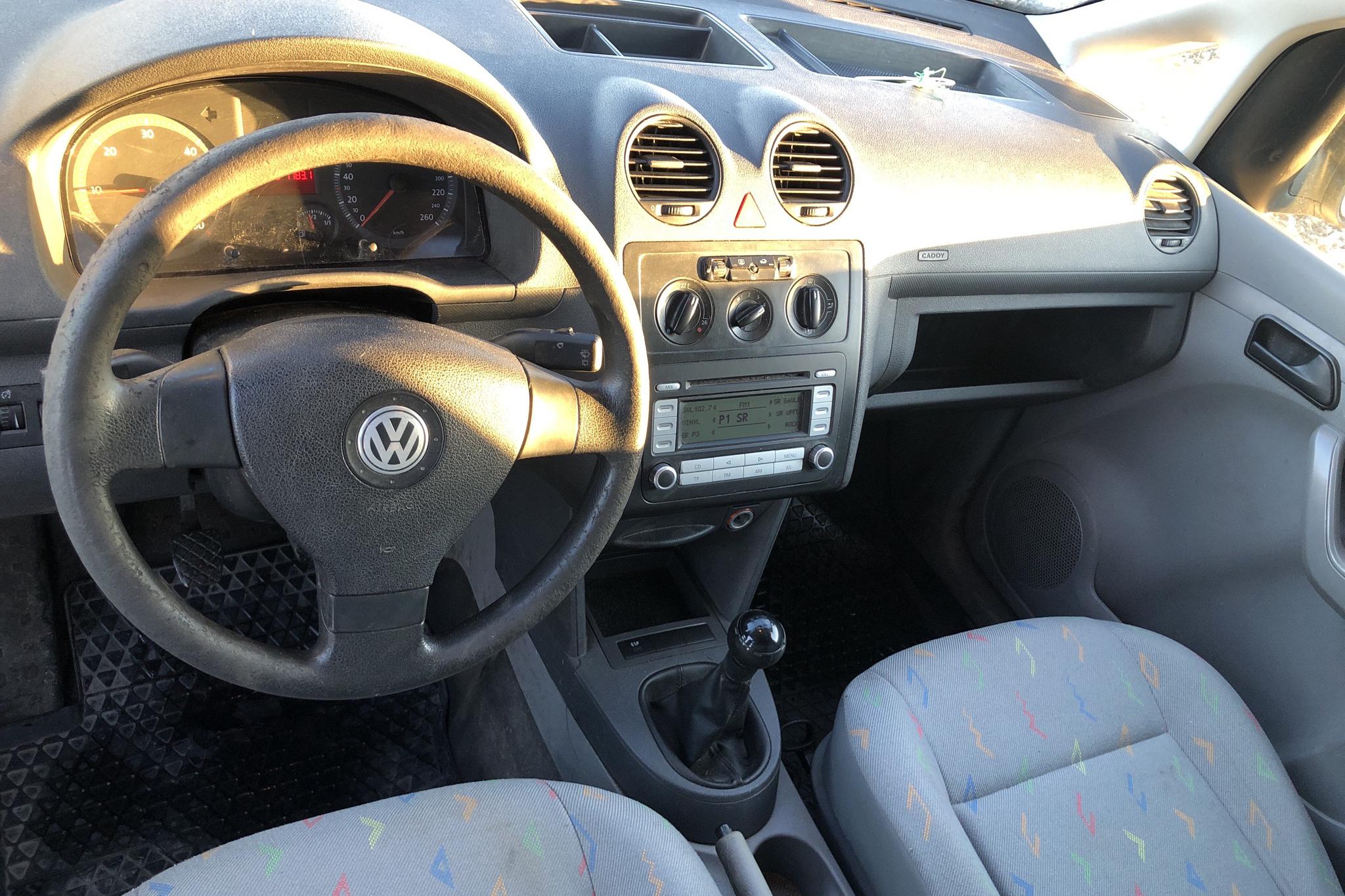 VW Caddy 1.9 TDI Skåp (105hk) - 31 664 mil - Manuell - vit - 2007