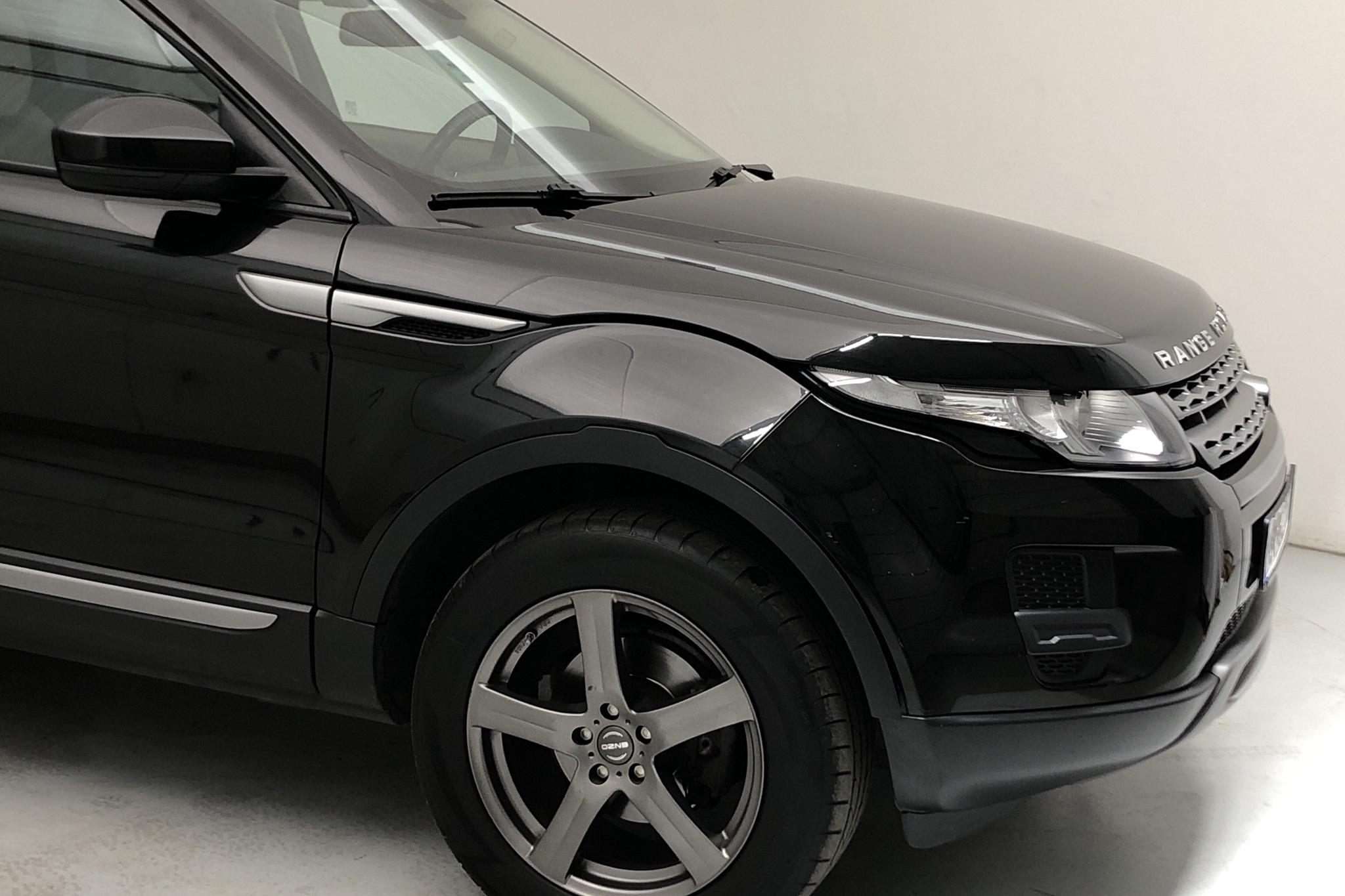 Land Rover Range Rover Evoque 2.2 TD4 5dr (150hk) - 10 623 mil - Manuell - svart - 2015