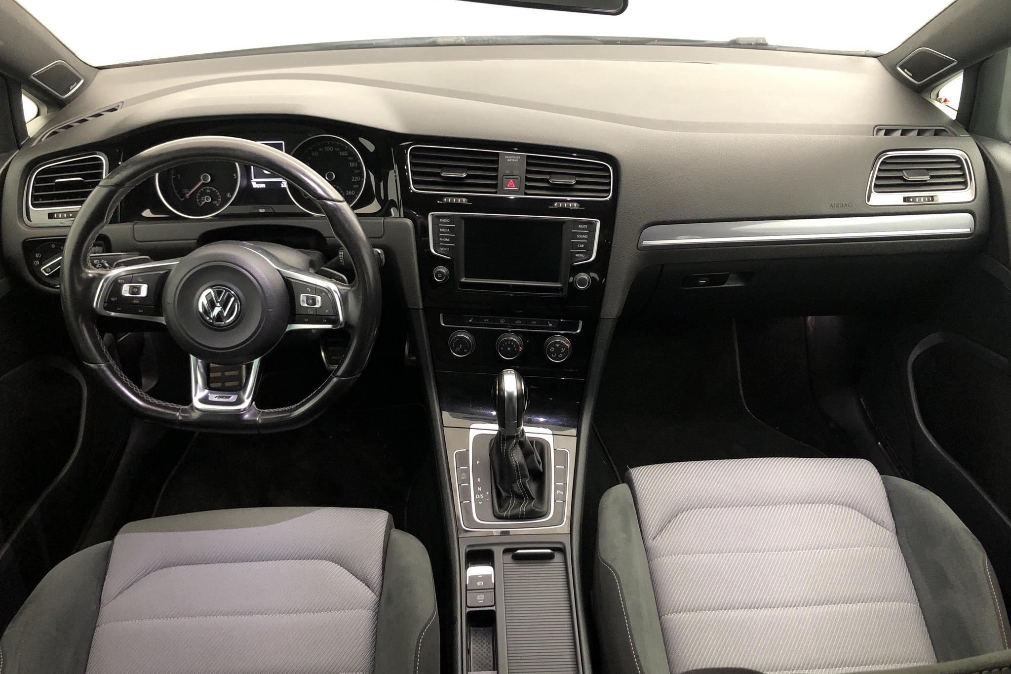 VW Golf VII 2.0 TDI BlueMotion Technology Sportscombi (150hk) - 17 614 mil - Automat - vit - 2016