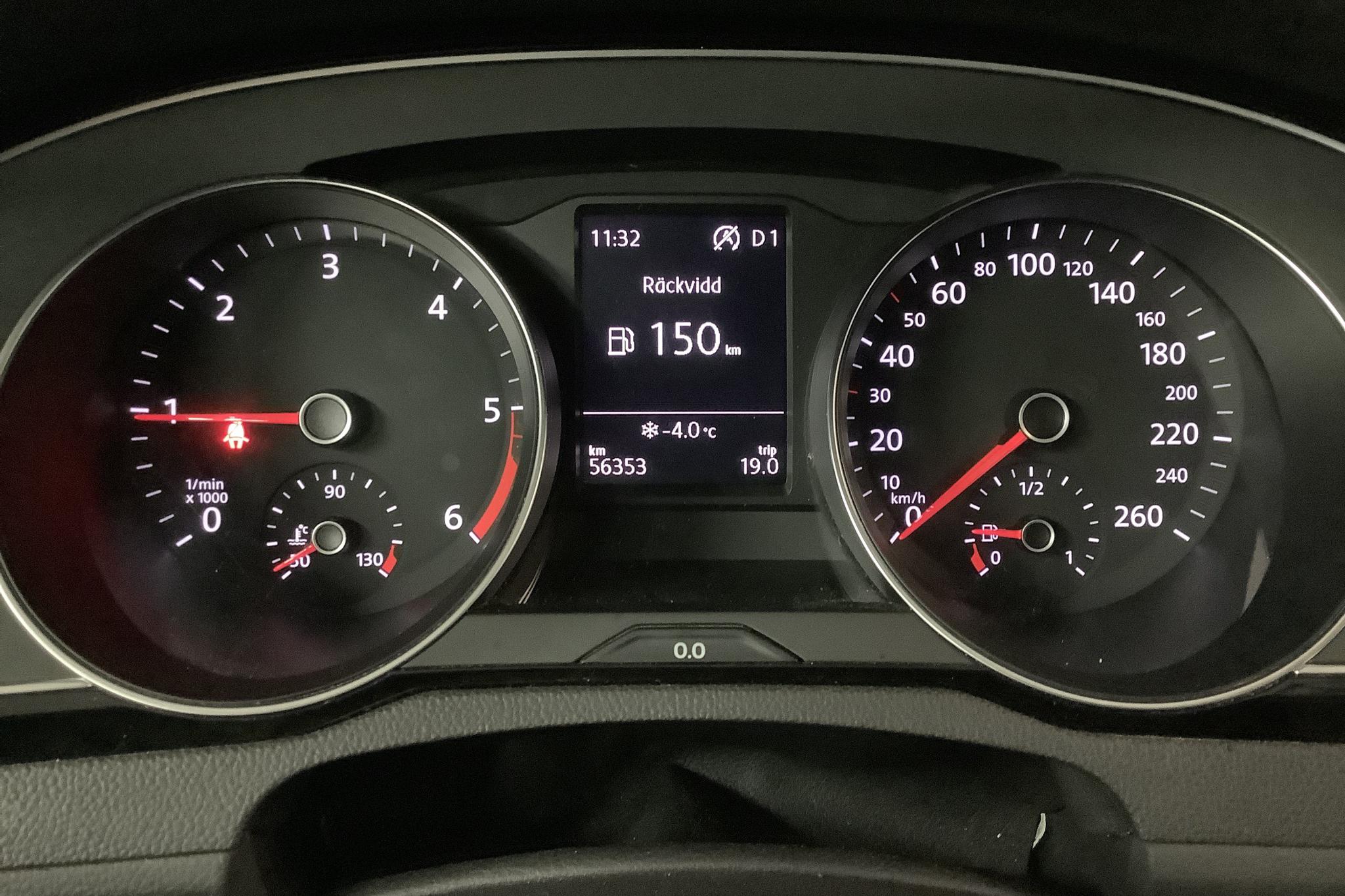 VW Passat 2.0 TDI Sportscombi (150hk) - 5 636 mil - Automat - vit - 2019
