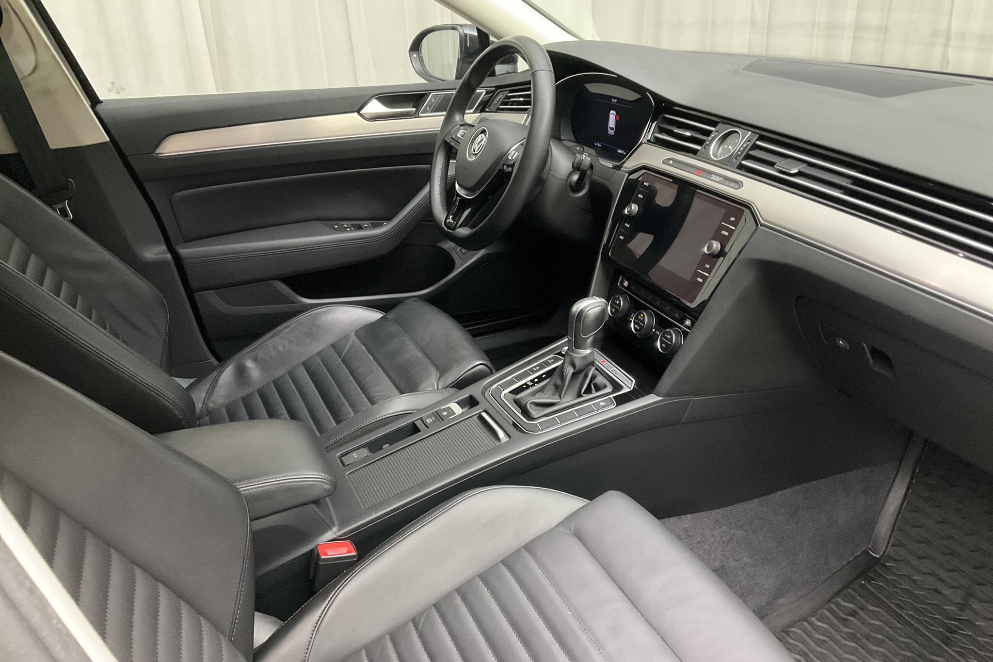 VW Passat 2.0 TDI Sportscombi 4MOTION (190hk) - 108 960 km - Automatic - black - 2018