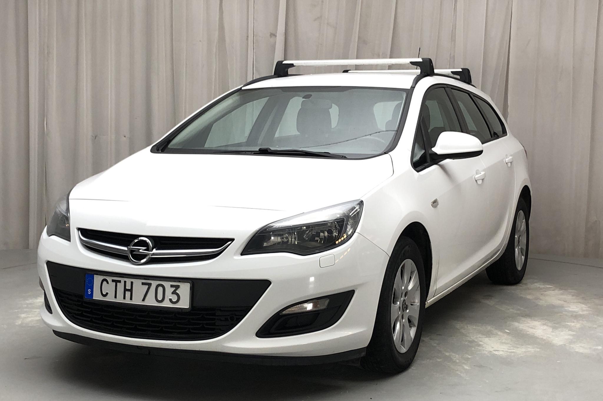 Opel Astra 1.6 CDTI ecoFLEX Sports Tourer (110hk) - 18 431 mil - Manuell - vit - 2015