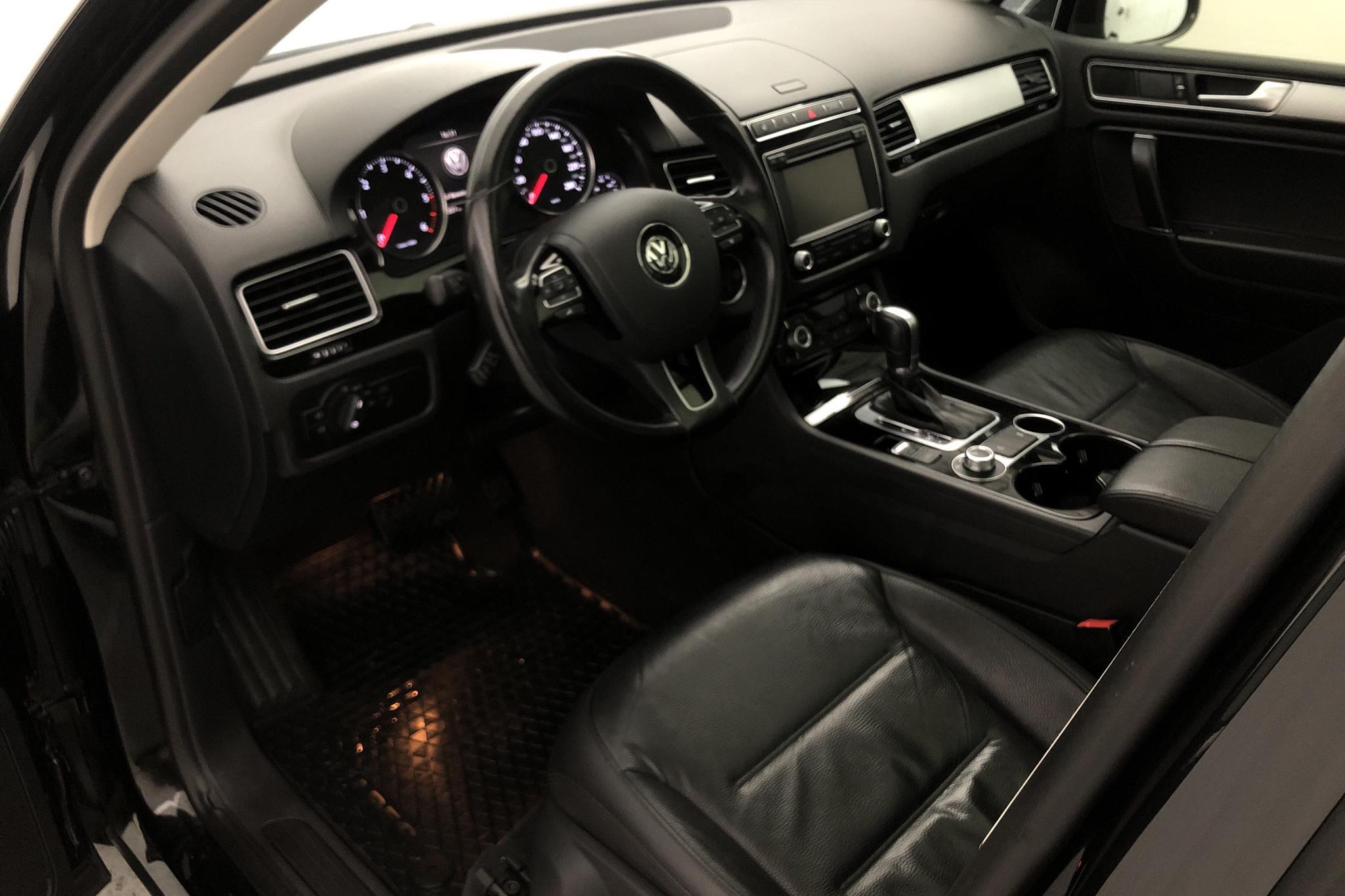 VW Touareg 3.0 TDI BlueMotion Technology (204hk) - 105 210 km - Automatic - black - 2017