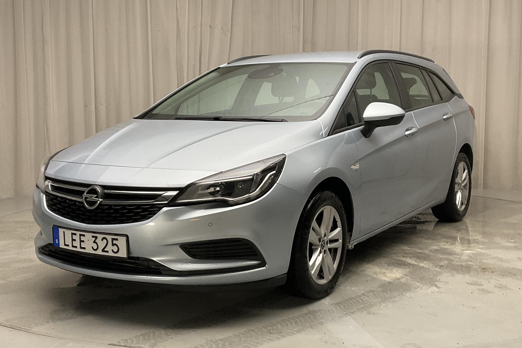 Opel Astra 1.4 Turbo ECOTEC Sports Tourer (125hk) - 8 255 mil - Manuell - grå - 2017