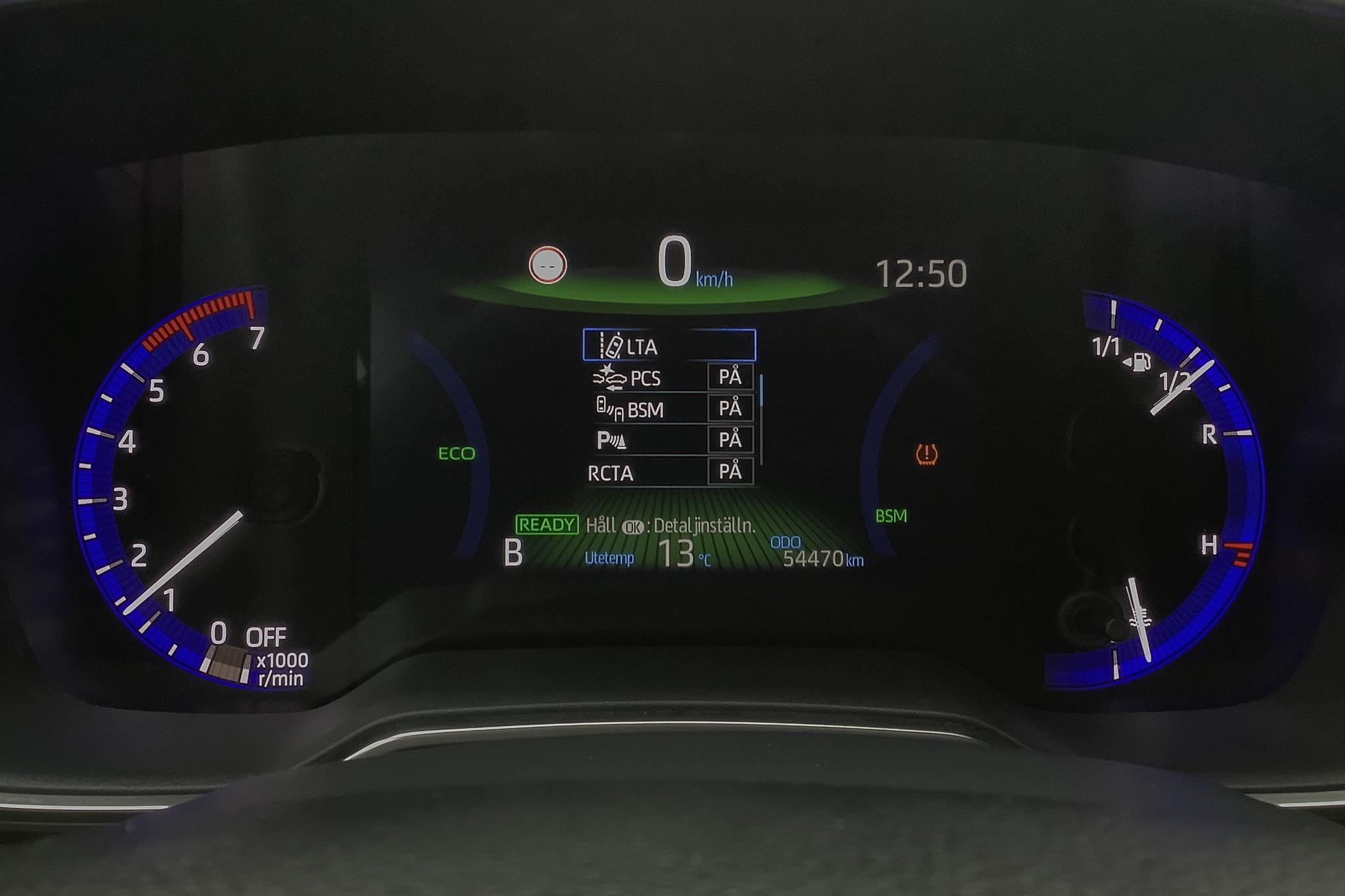 Toyota Corolla 1.8 Hybrid Touring Sports (122hk) - 5 447 mil - Automat - svart - 2020