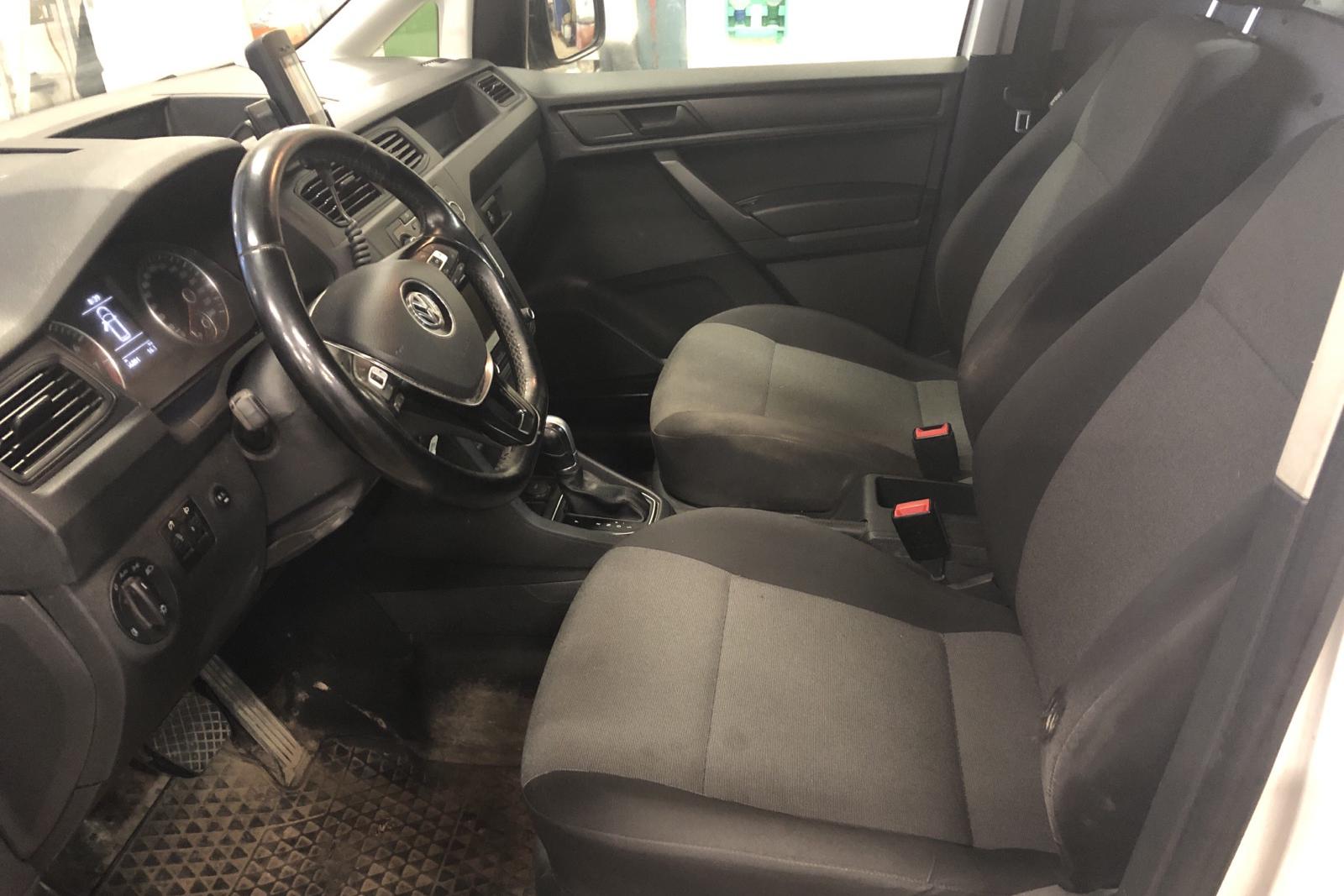 VW Caddy 1.4 TGI Skåp (110hk) - 56 800 km - Automatic - white - 2017
