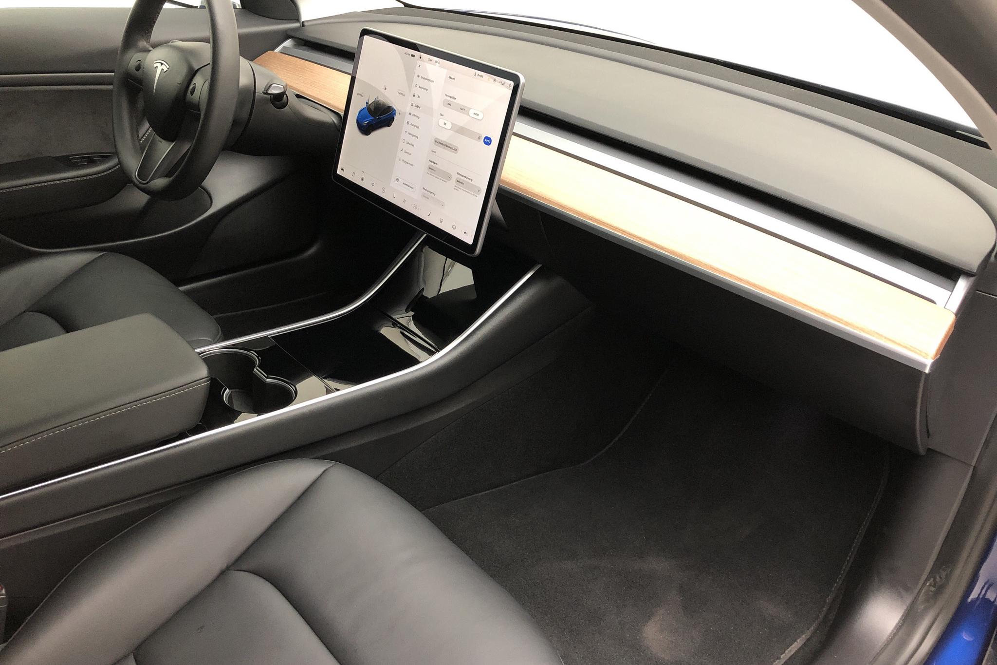Tesla Model 3 Long Range Dual Motor AWD - 10 110 km - Automatic - blue - 2020
