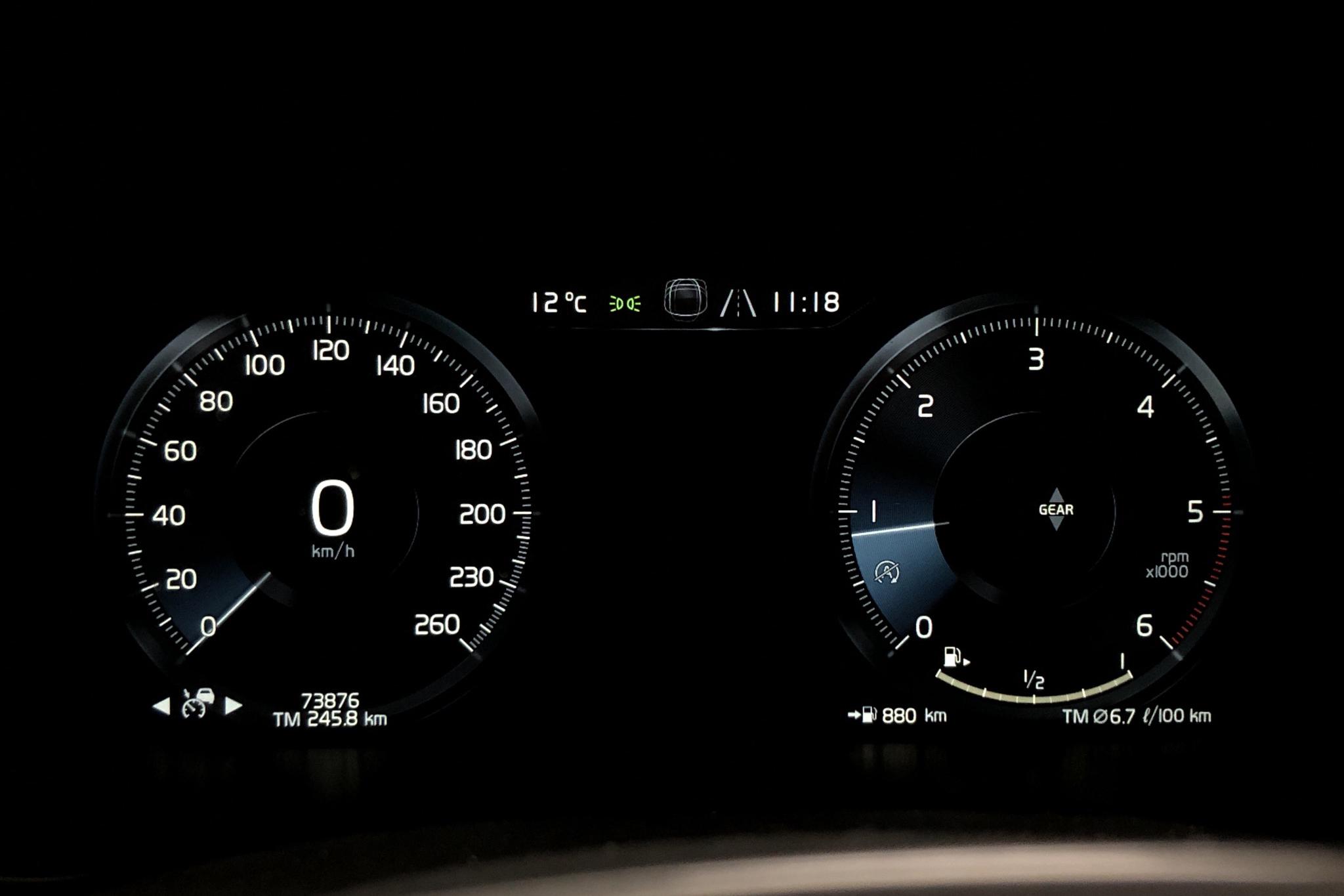 Volvo XC60 D3 2WD (150hk) - 73 870 km - Manual - black - 2019