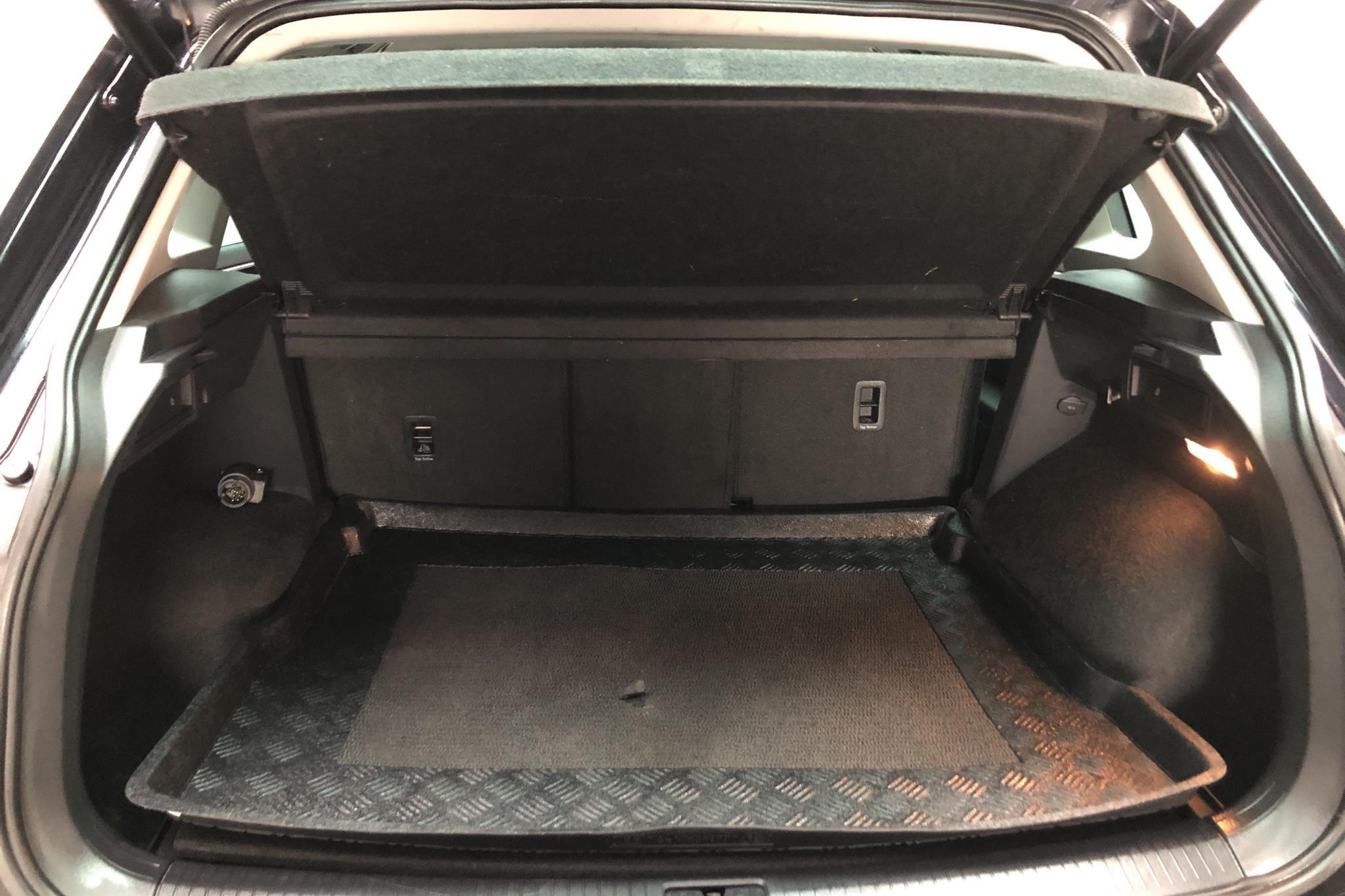 VW Tiguan 2.0 TDI 4MOTION (190hk) - 10 187 mil - Automat - svart - 2017