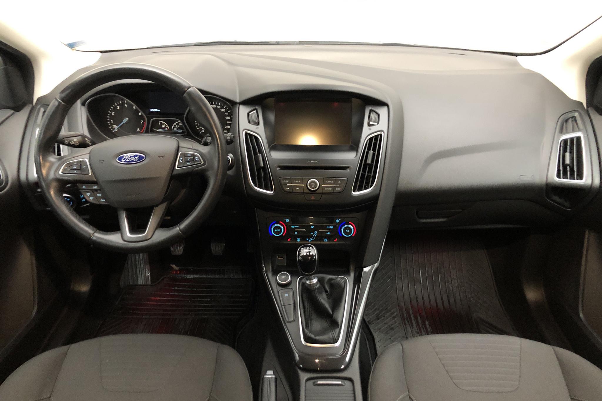 Ford Focus 1.0 EcoBoost 5dr (125hk) - 7 524 mil - Manuell - grå - 2016