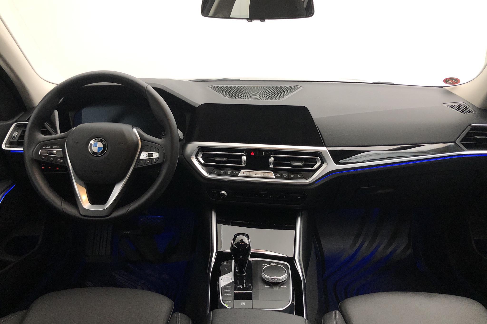 BMW 320d xDrive Sedan, G20 (190hk+11hk) - 1 300 km - Automatic - black - 2022