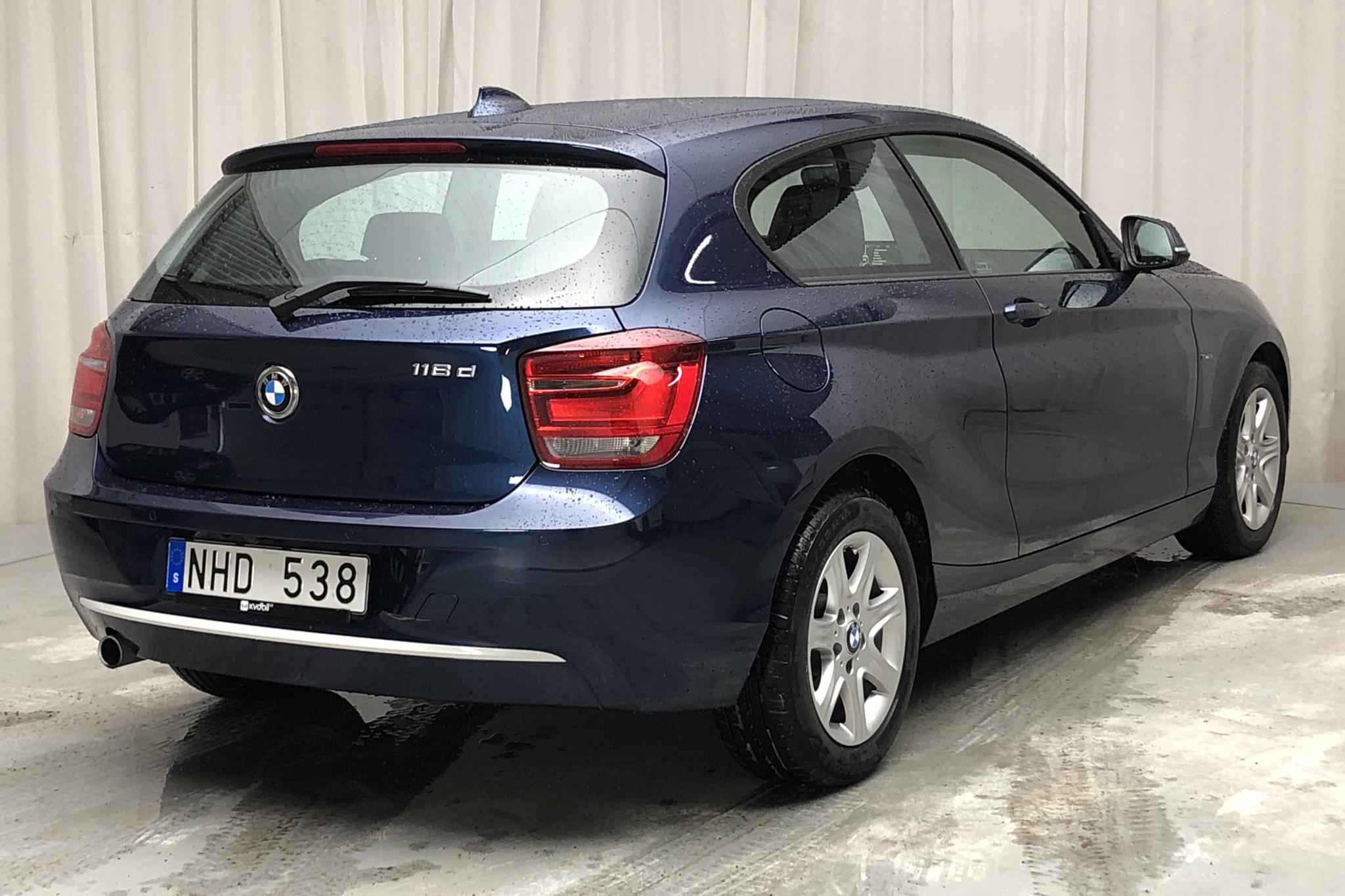 BMW 118d 3dr, F21 (143hk) - 546 mil - Manuell - blå - 2013