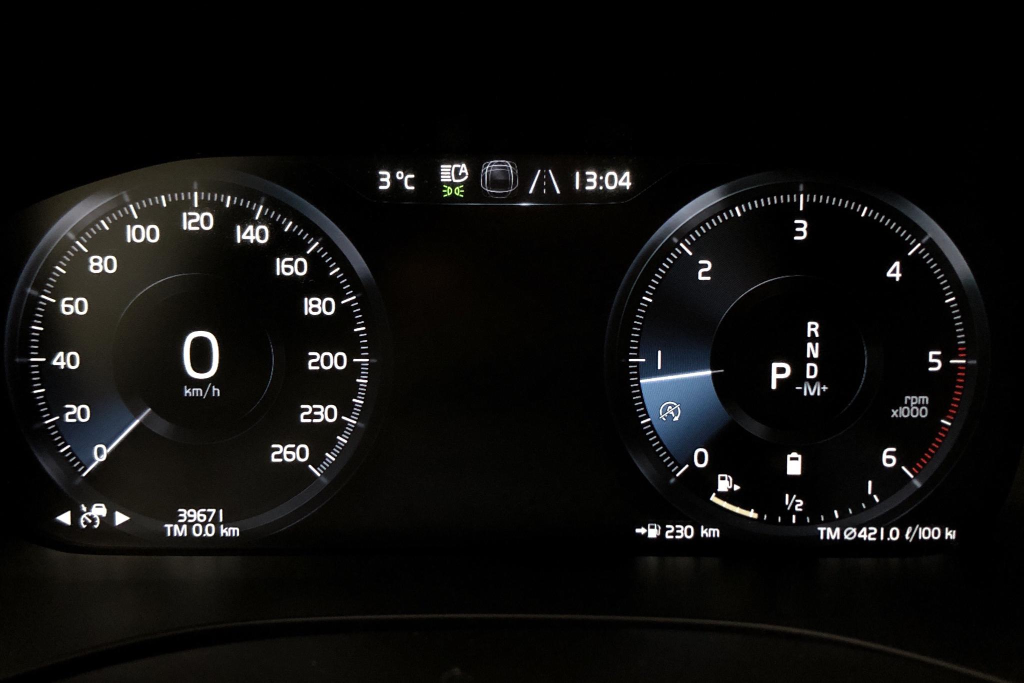 Volvo XC60 B4 AWD Mildhybrid, Diesel (197hk) - 3 967 mil - Automat - svart - 2020