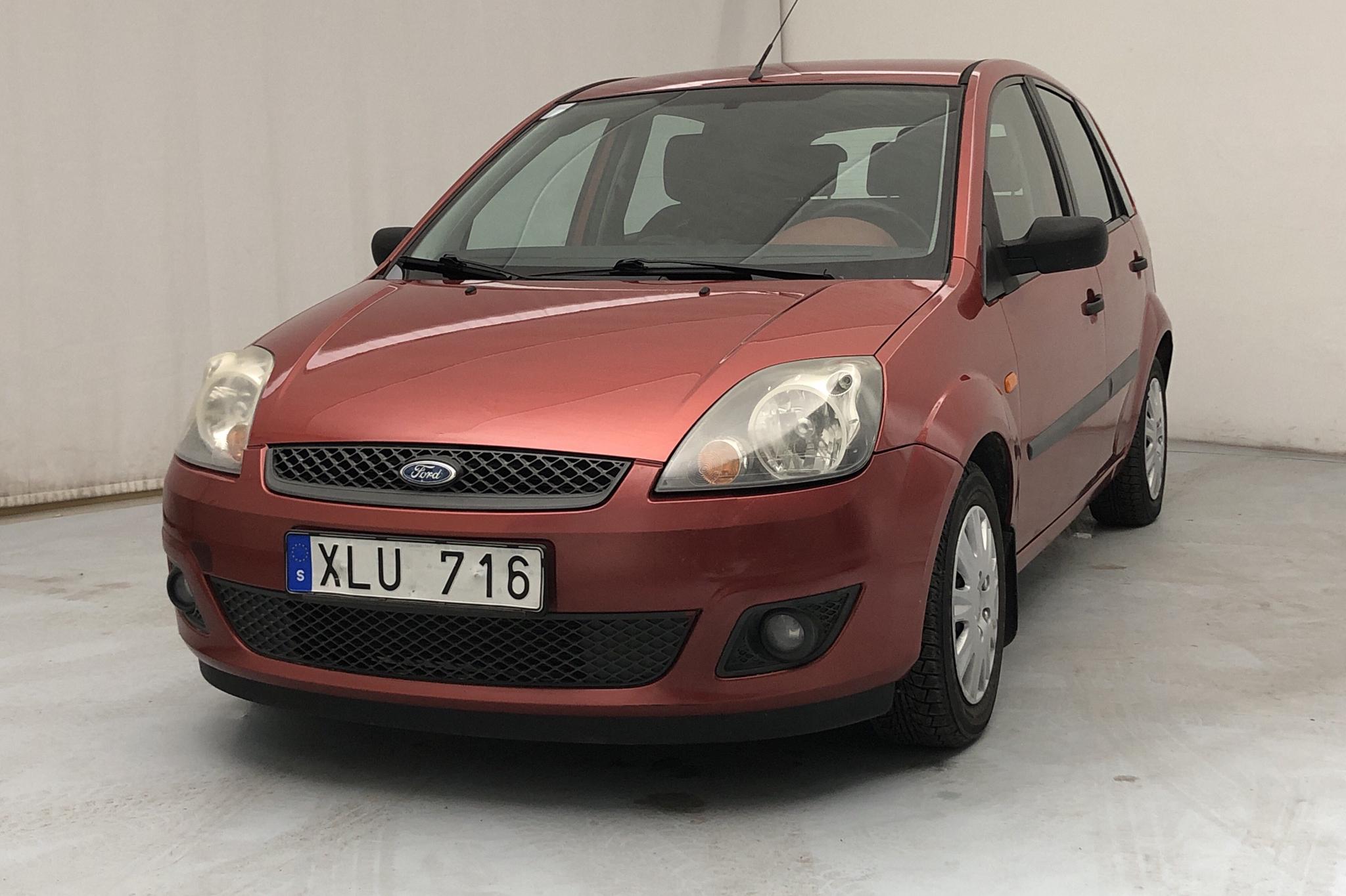 Ford Fiesta 1.4 5dr (80hk) - 13 000 mil - Manuell - röd - 2006
