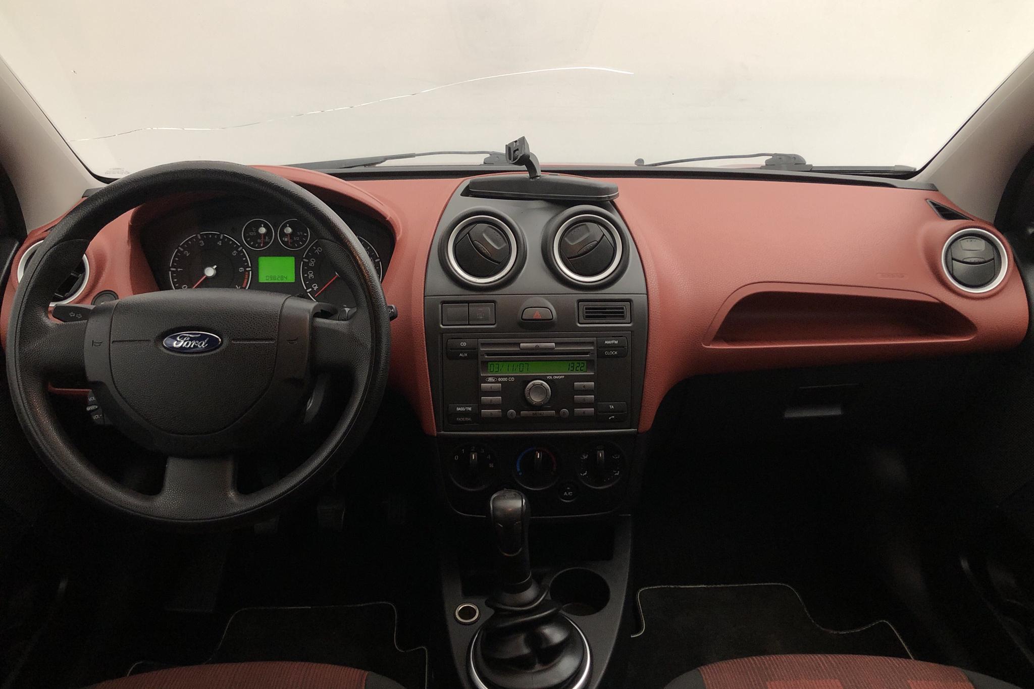 Ford Fiesta 1.4 5dr (80hk) - 130 000 km - Manual - red - 2006
