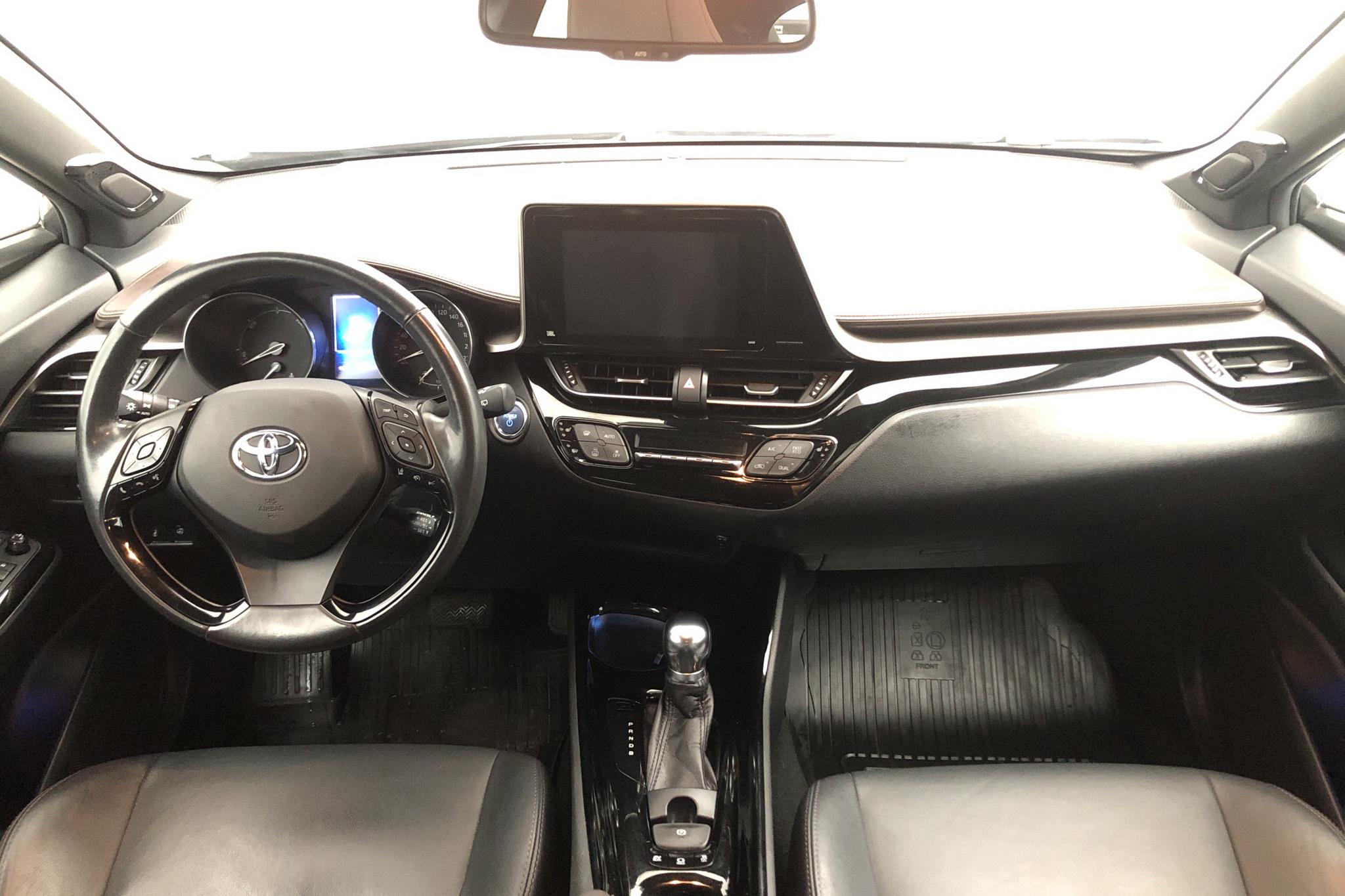 Toyota C-HR 1.8 HSD (122hk) - 7 774 mil - Automat - Dark Grey - 2017