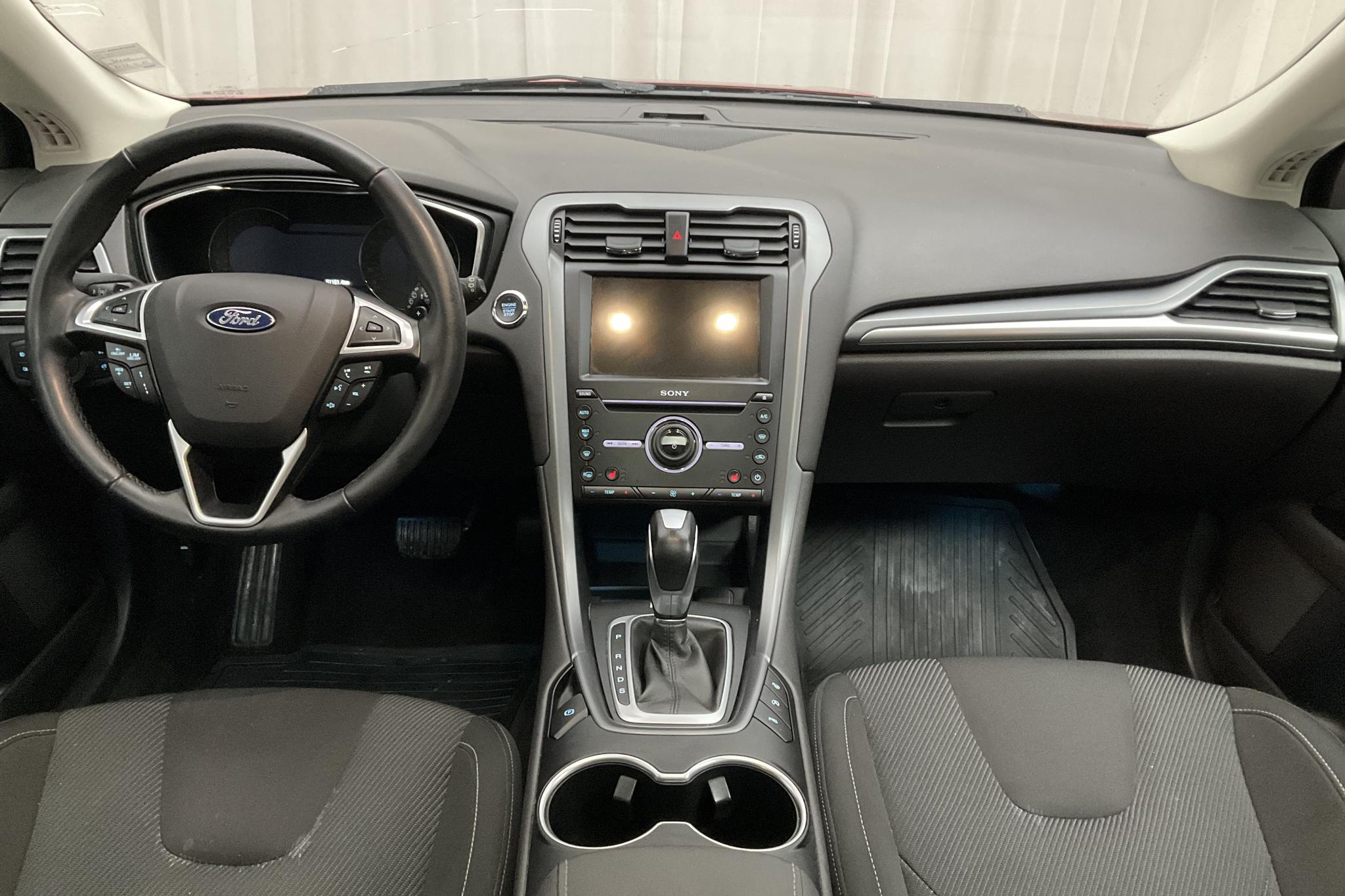 Ford Mondeo 2.0 TDCi AWD Kombi (180hk) - 6 116 mil - Automat - röd - 2019