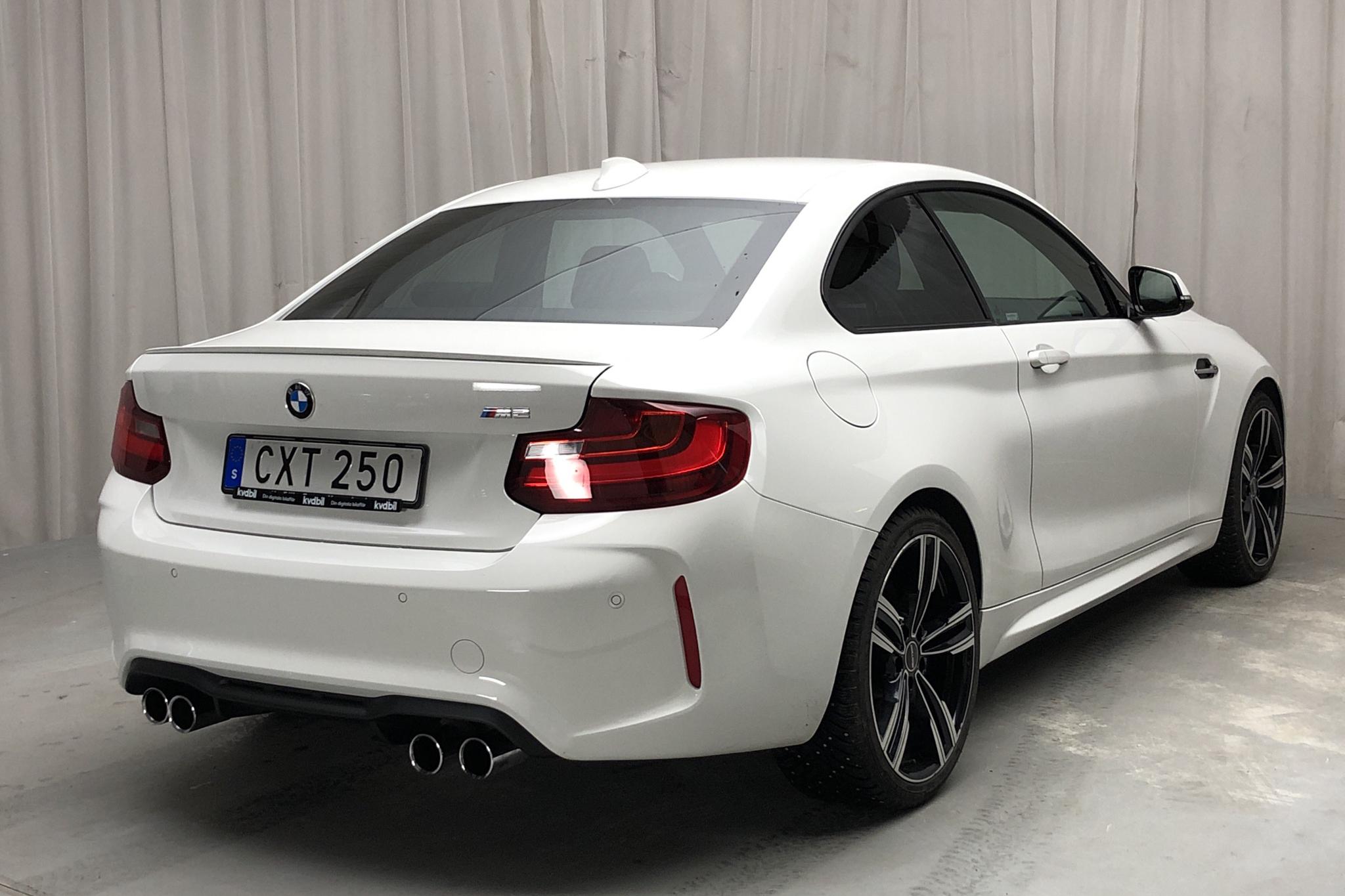 BMW M2 Coupé, F87 (370hk) - 4 851 mil - Automat - vit - 2017