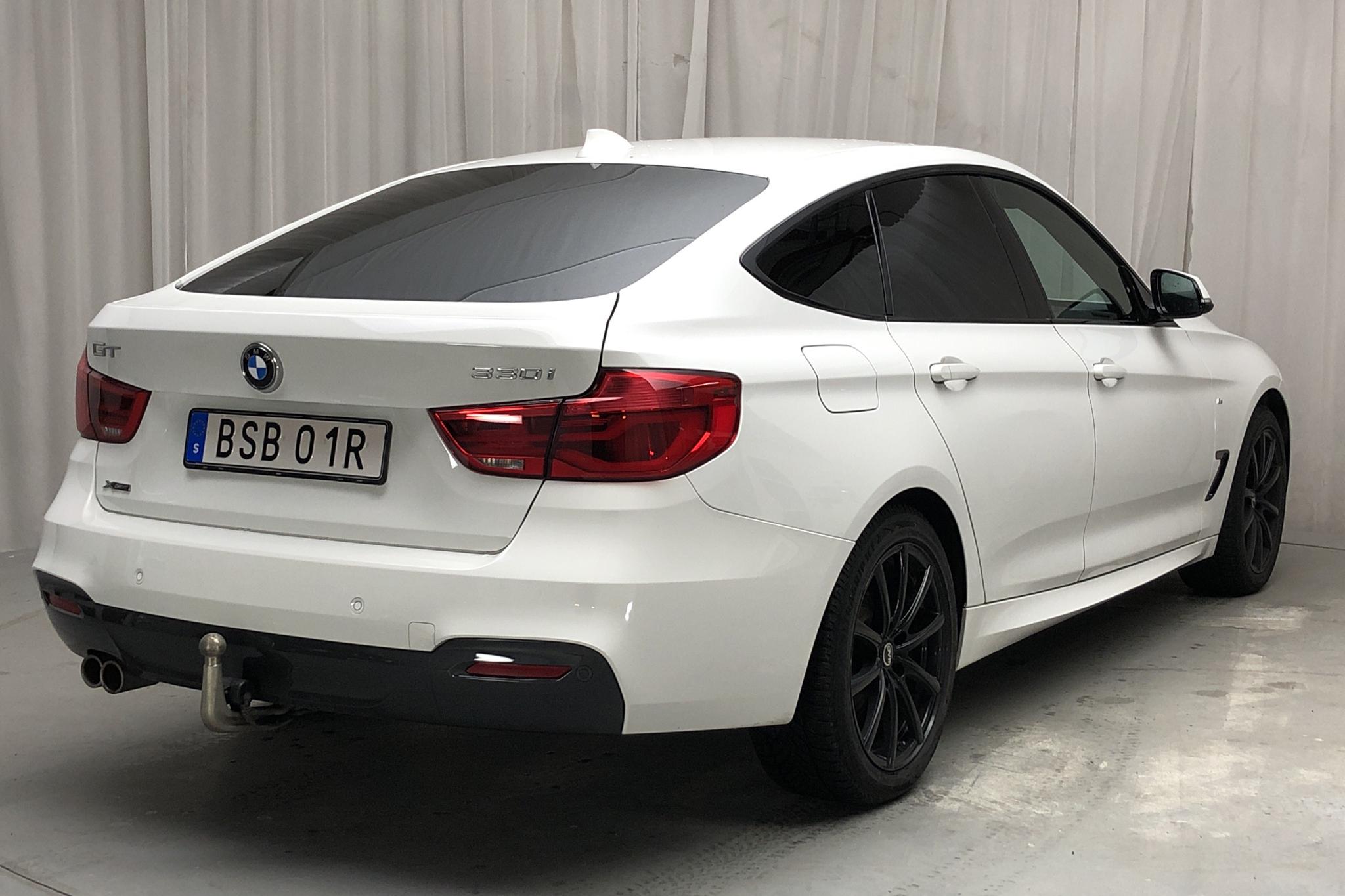 BMW 330i GT xDrive, F34 (252hk) - 3 742 mil - Automat - vit - 2019