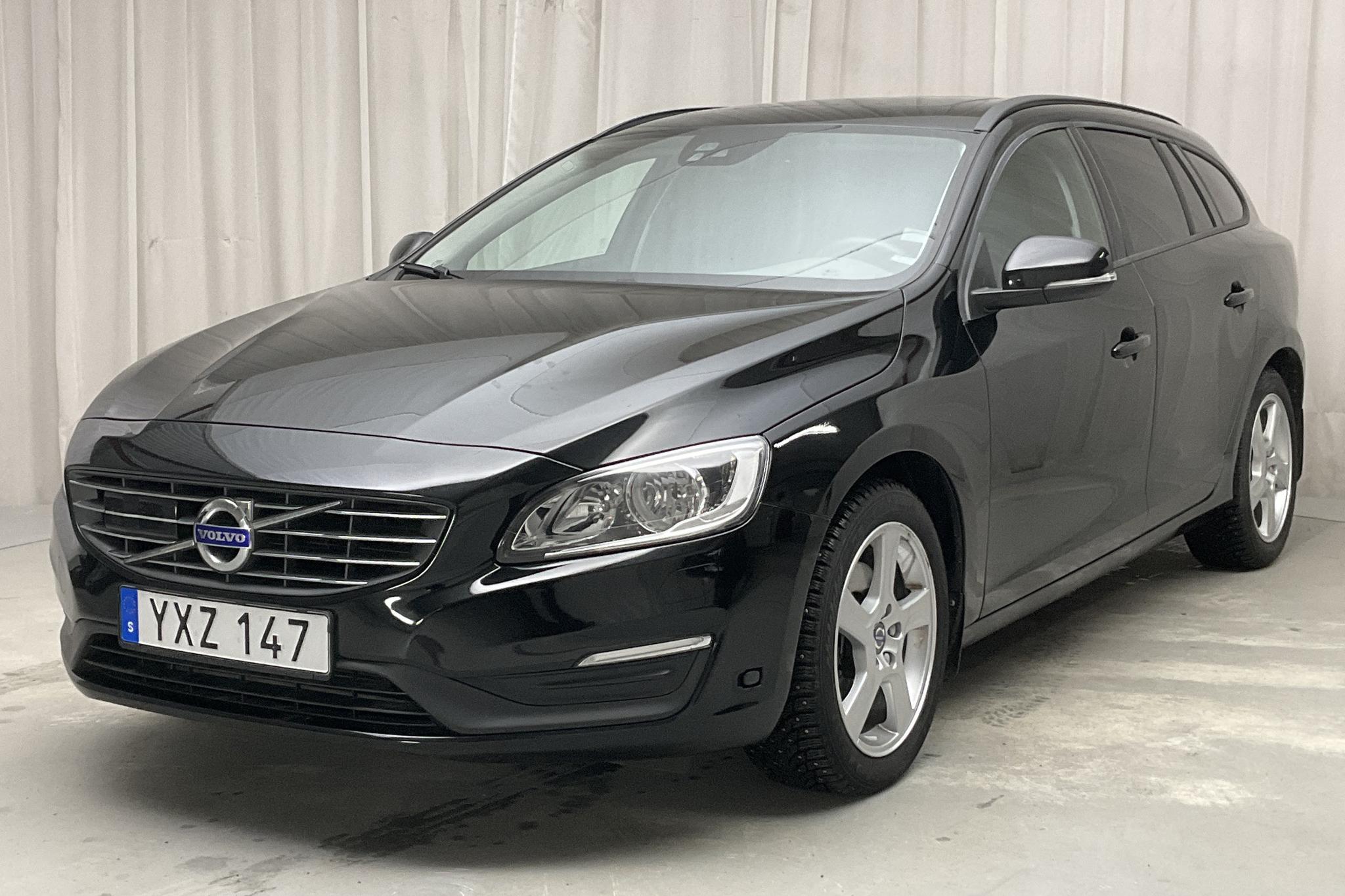 Volvo V60 T3 (152hk) - 72 650 km - Automatic - black - 2018