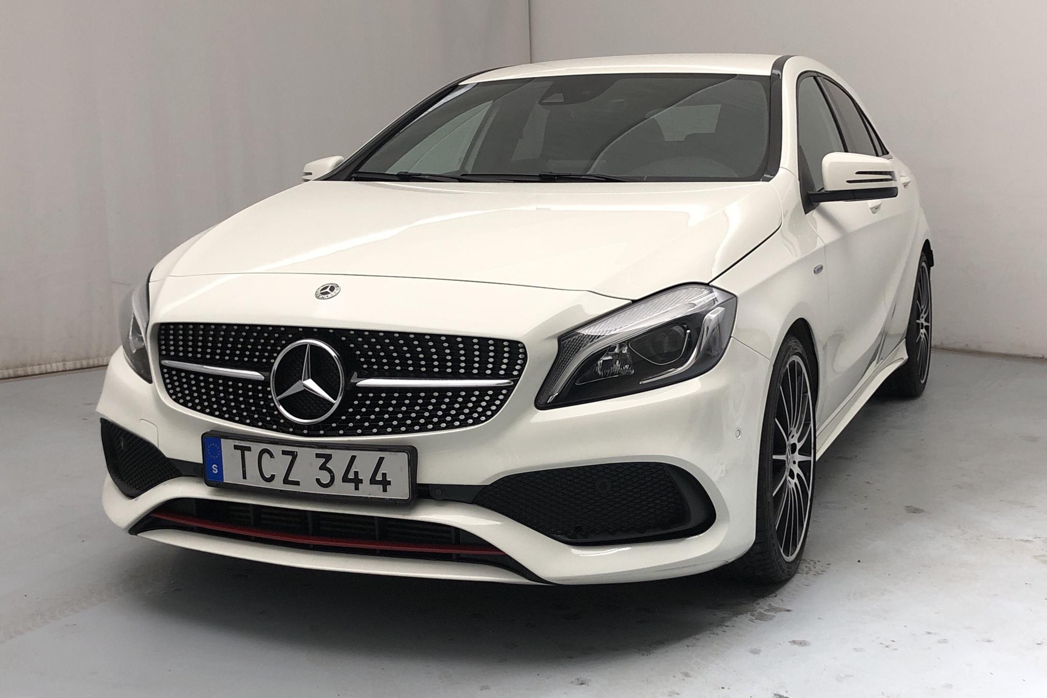 Mercedes A 250 Sport 5dr W176 (218hk) - 56 690 km - Automatic - white - 2018