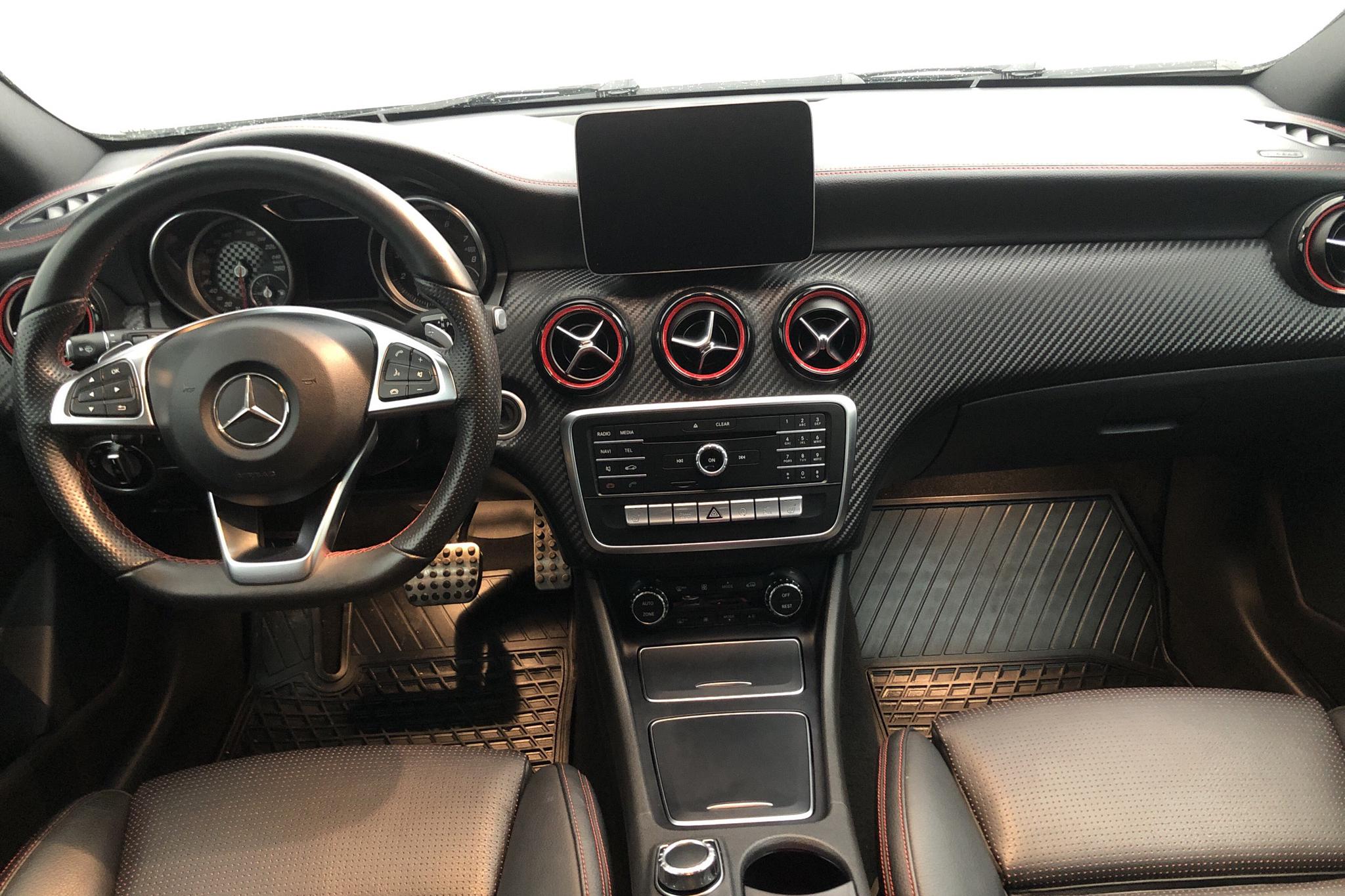 Mercedes A 250 Sport 5dr W176 (218hk) - 56 690 km - Automatic - white - 2018