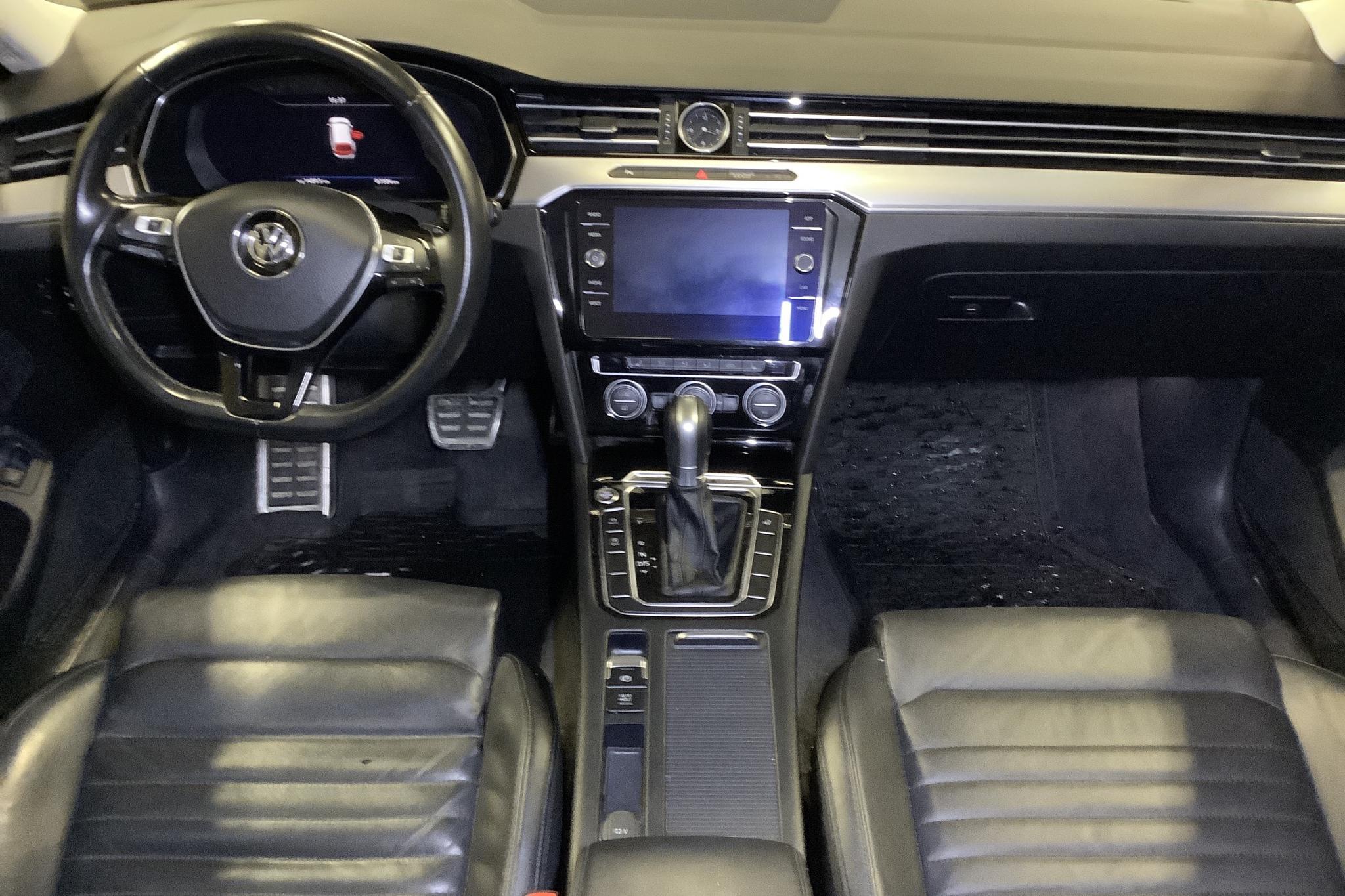 VW Passat Alltrack 2.0 TDI Sportscombi 4MOTION (190hk) - 8 731 mil - Automat - svart - 2018