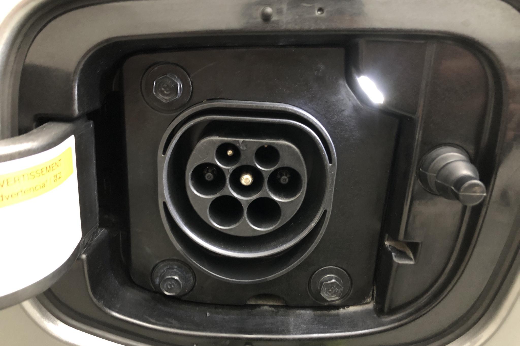 KIA Niro Plug-in Hybrid 1.6 LCI (141hk) - 1 443 mil - Automat - grå - 2020
