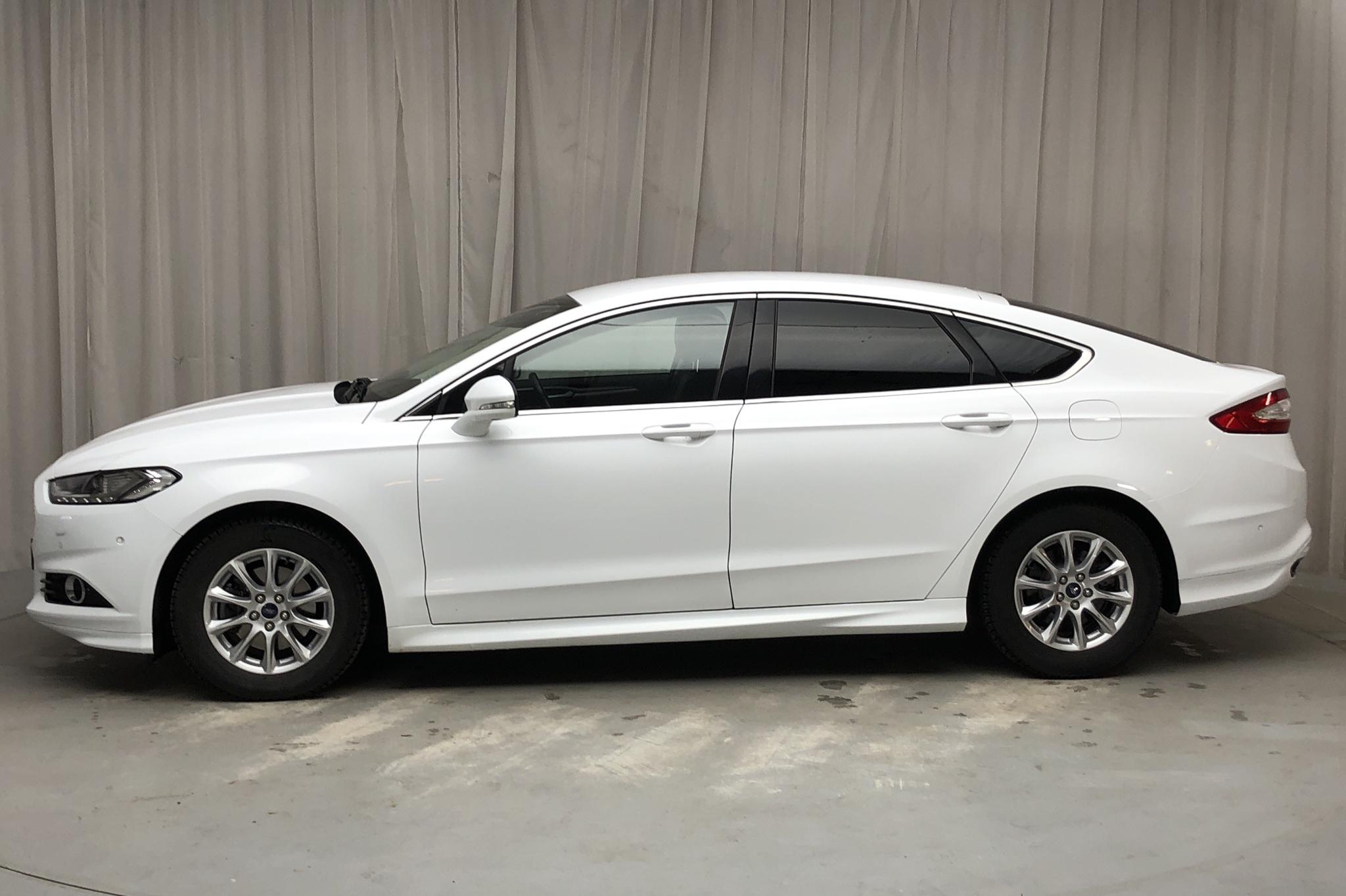 Ford Mondeo 2.0 TDCi 5dr (150hk) - 46 600 km - Automatic - white - 2017