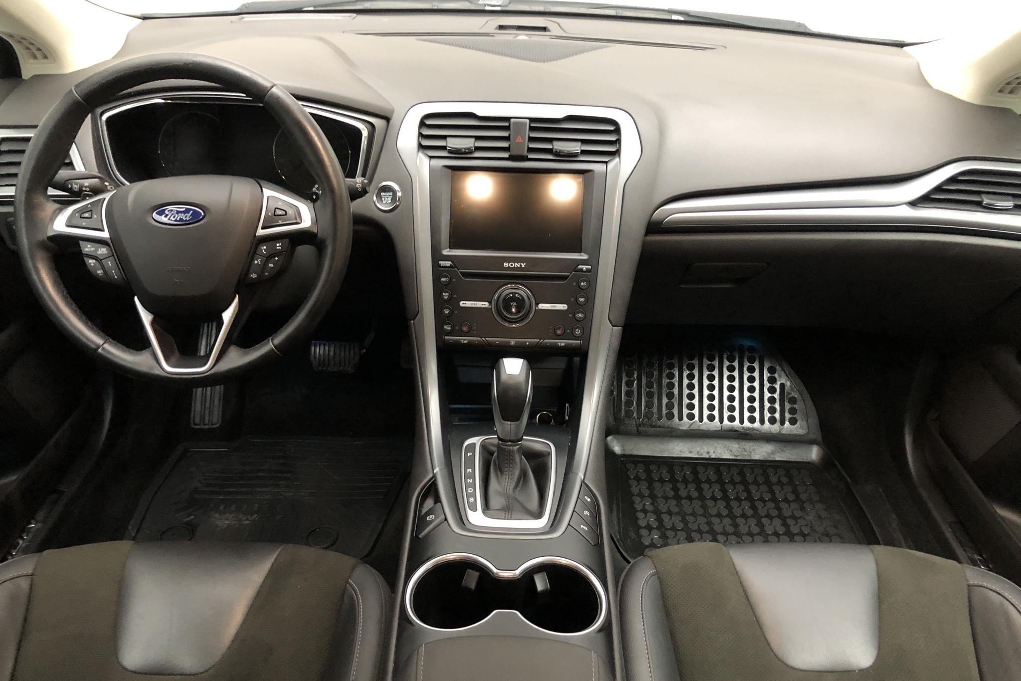 Ford Mondeo 2.0 TDCi 5dr (150hk) - 4 660 mil - Automat - vit - 2017