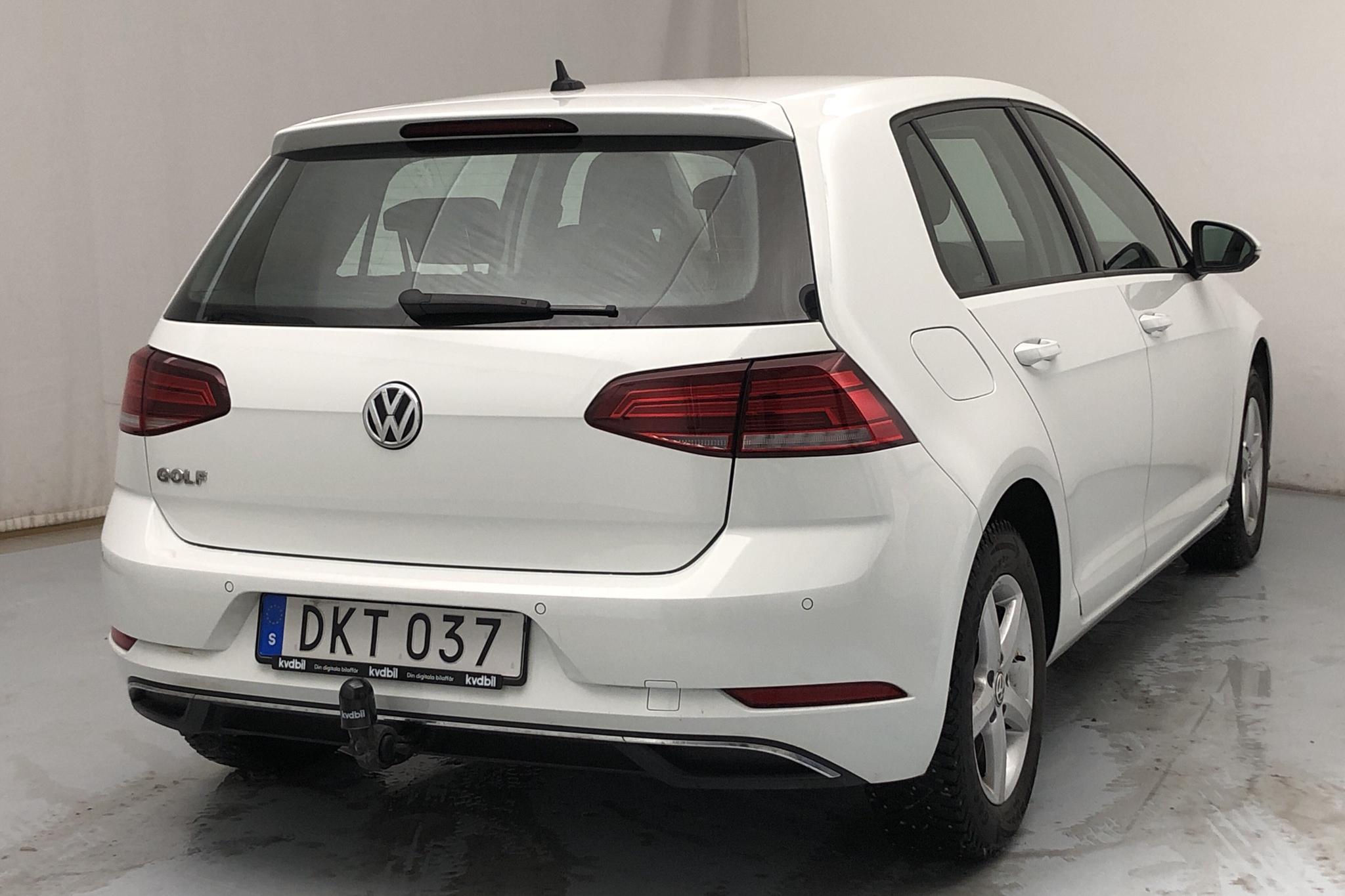 VW Golf VII 1.0 TSI 5dr (110hk) - 4 451 mil - Automat - vit - 2018
