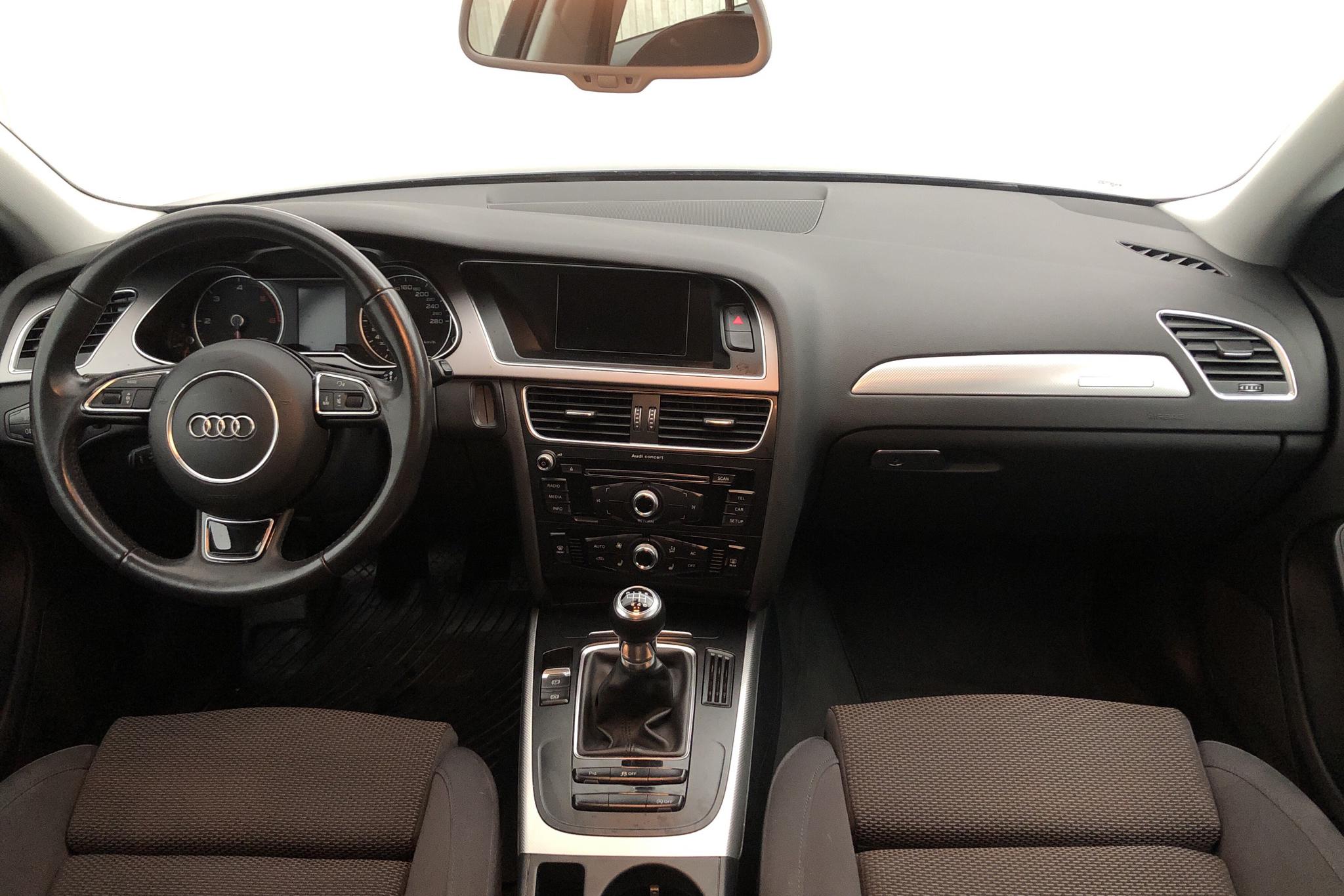 Audi A4 Allroad 2.0 TDI Avant quattro (177hk) - 14 607 mil - Manuell - blå - 2014