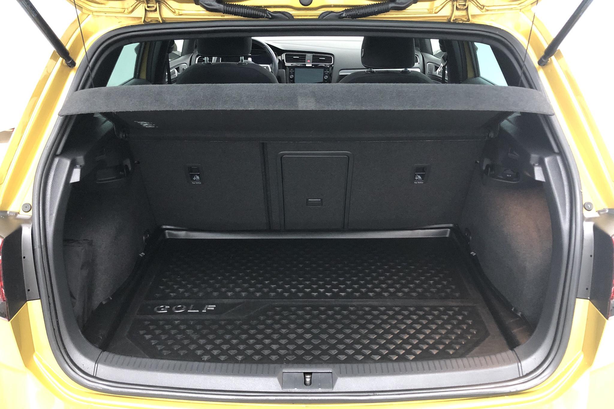 VW Golf VII 1.4 TSI 5dr (150hk) - 3 615 mil - Automat - gul - 2018