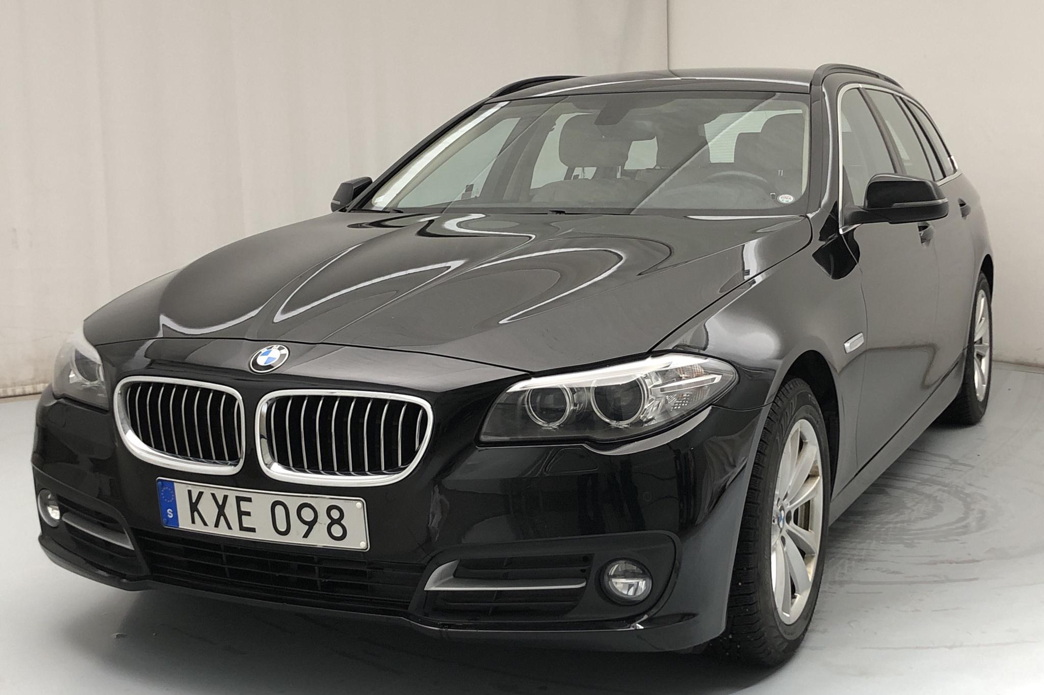 BMW 520d Touring, F11 (190hk) - 4 983 mil - Manuell - svart - 2017