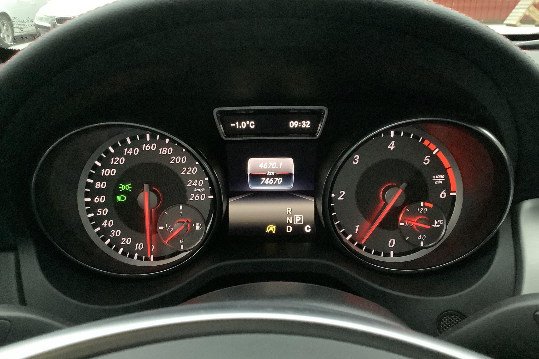 Mercedes CLA 220 d 4MATIC (177hk) - 74 690 km - Automatic - red - 2016